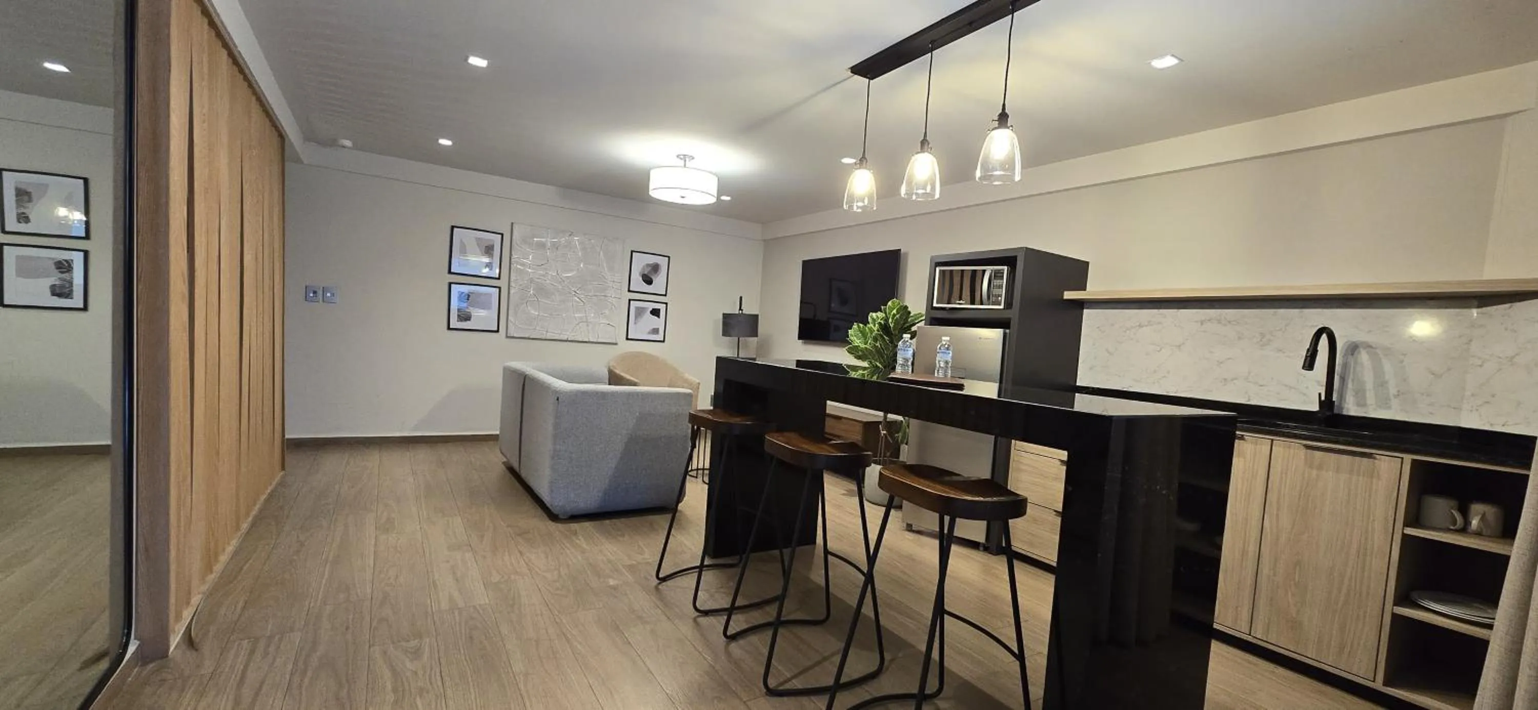 Kitchen or kitchenette in Ramada by Wyndham Mexico City Santa Fe