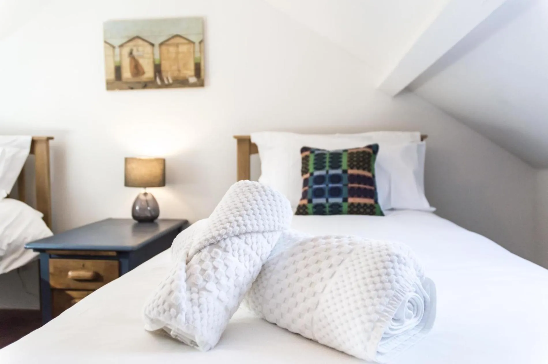 Floor plan, Bed in Foxglove - Luxurious Barn Conversion - Blossom Farm