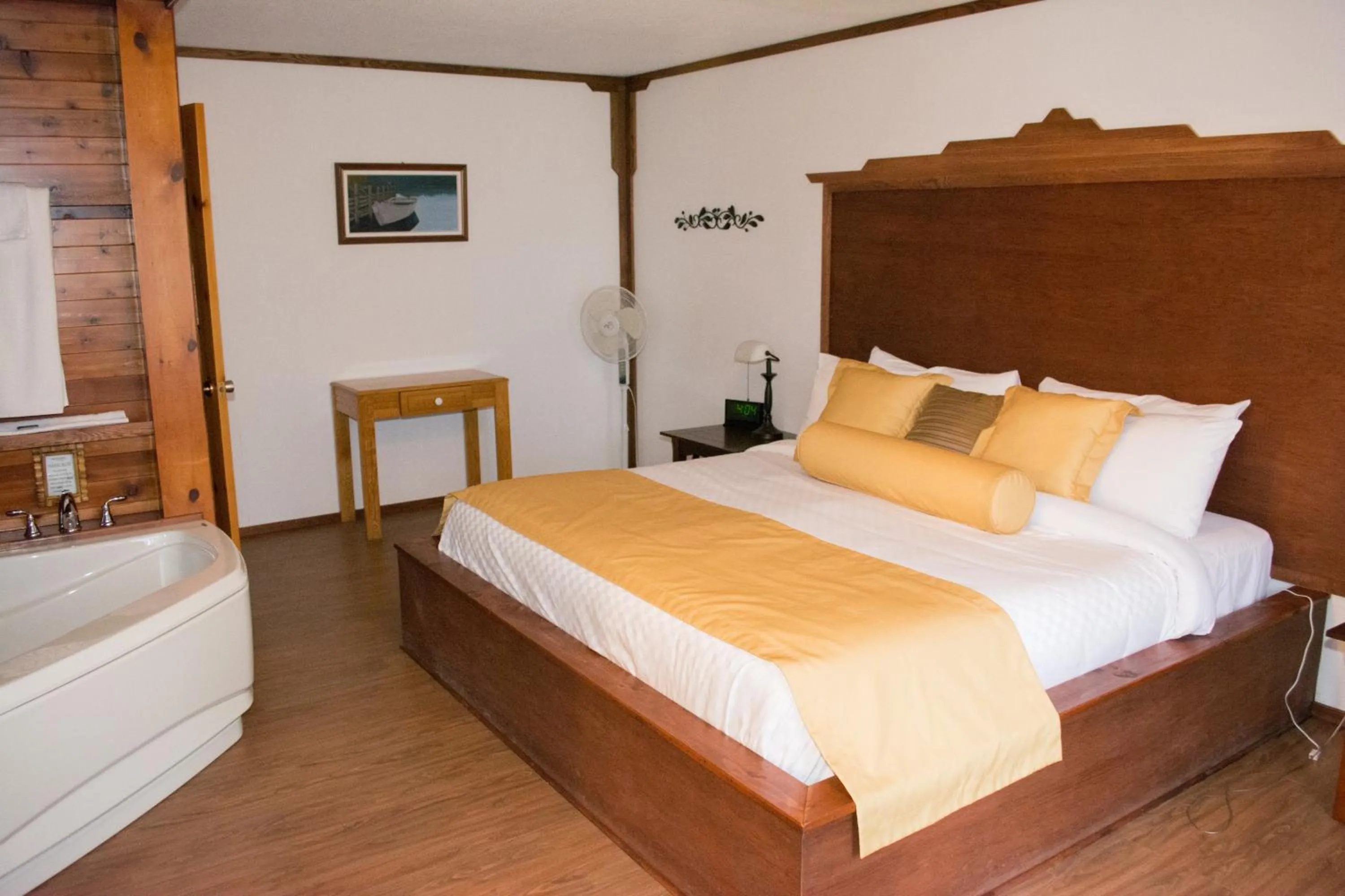 Bed in Mayflower Inn