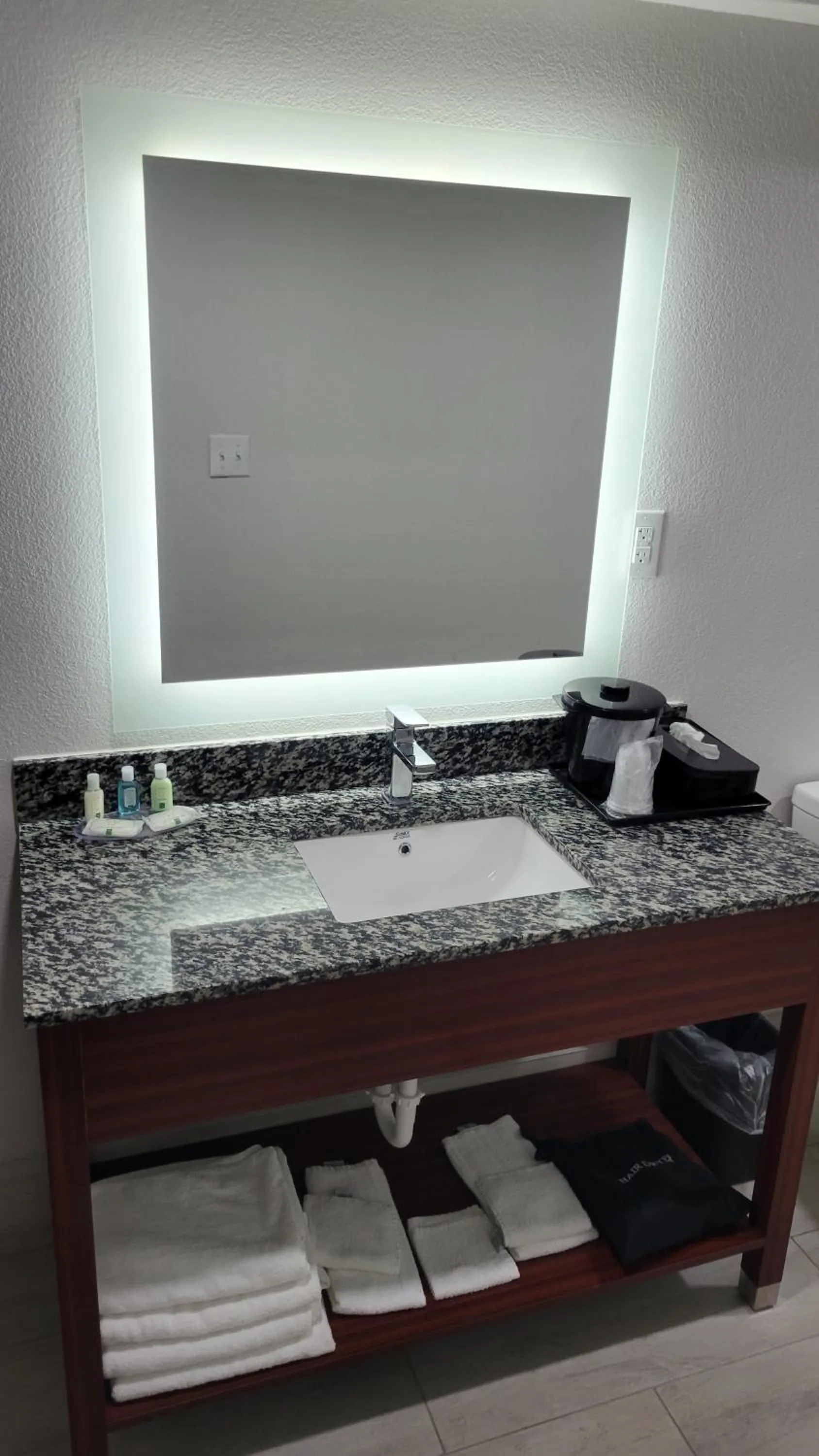 Bathroom in Quality Inn Forsyth near GA Public Safety Training Center