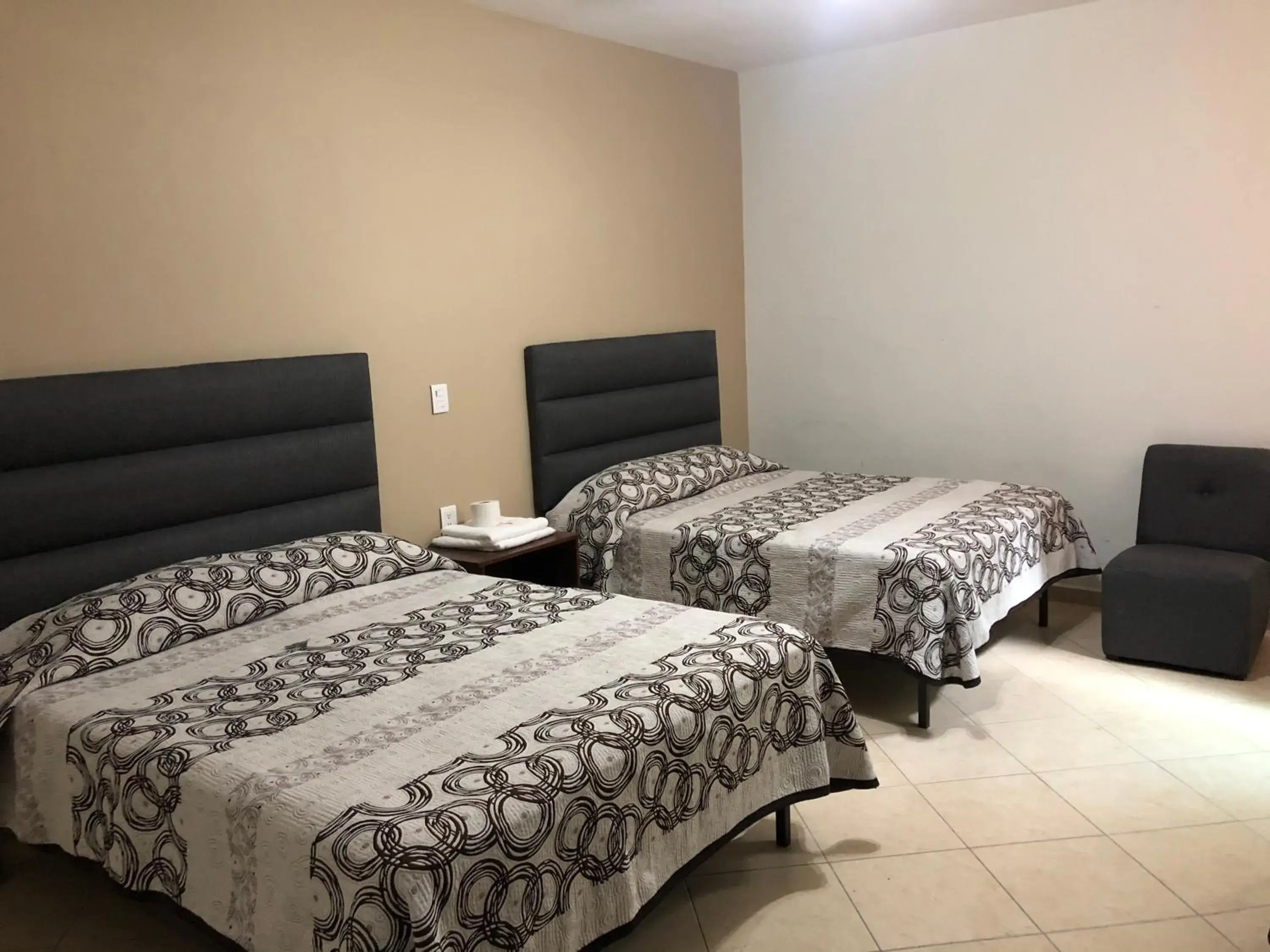 Double Room with Two Double Beds in Hotel Posada Ruiseñor Double Room with Two Double Beds in Hotel Posada Ruiseñor