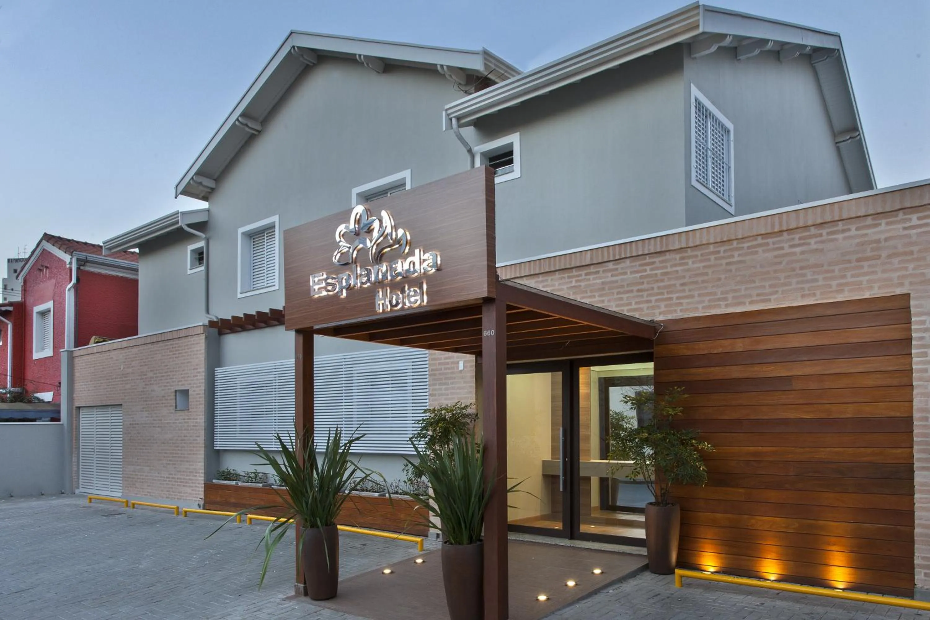 Property building in Hotel Esplanada