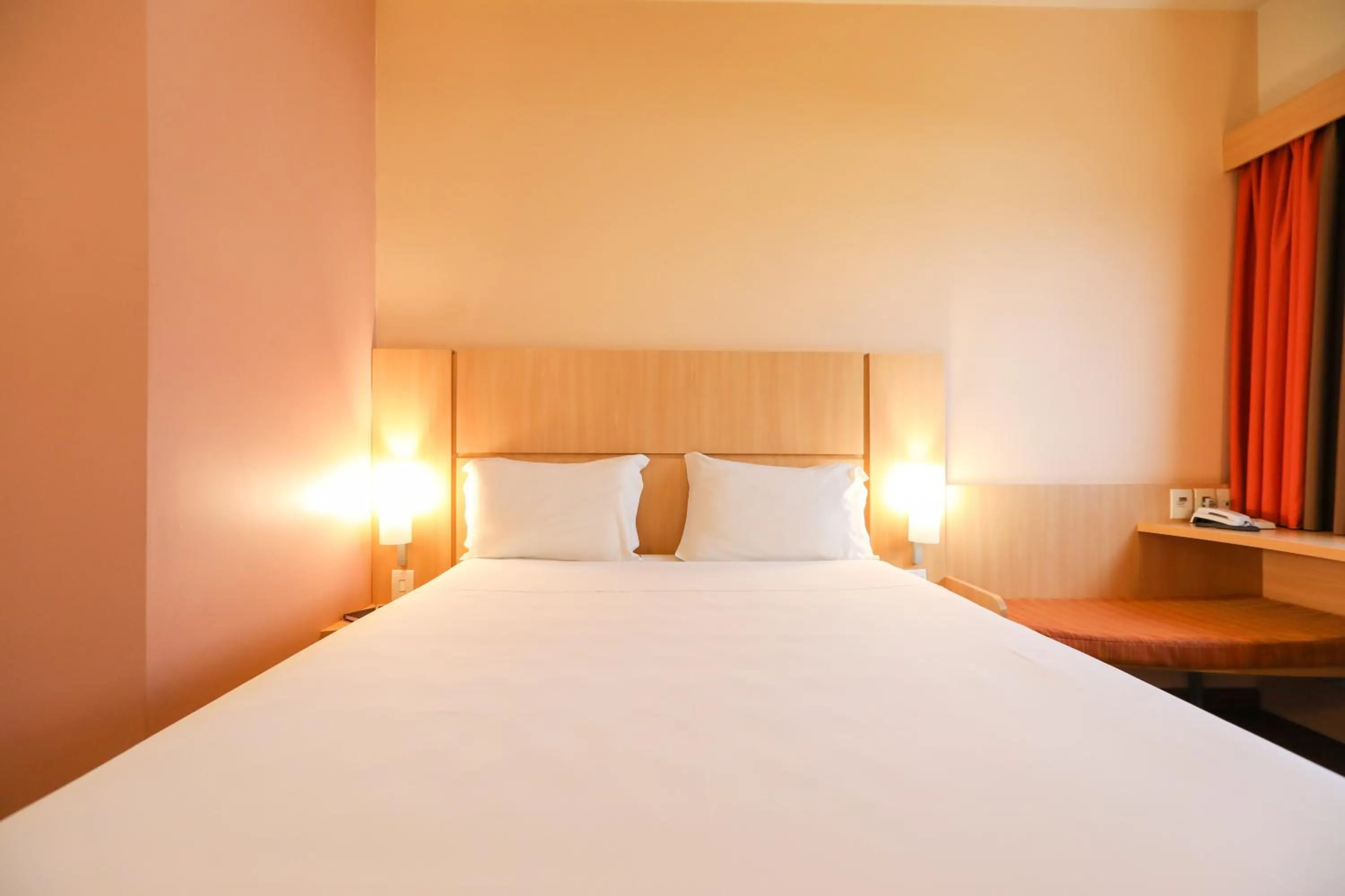 Bed in ibis Montes Claros Shopping