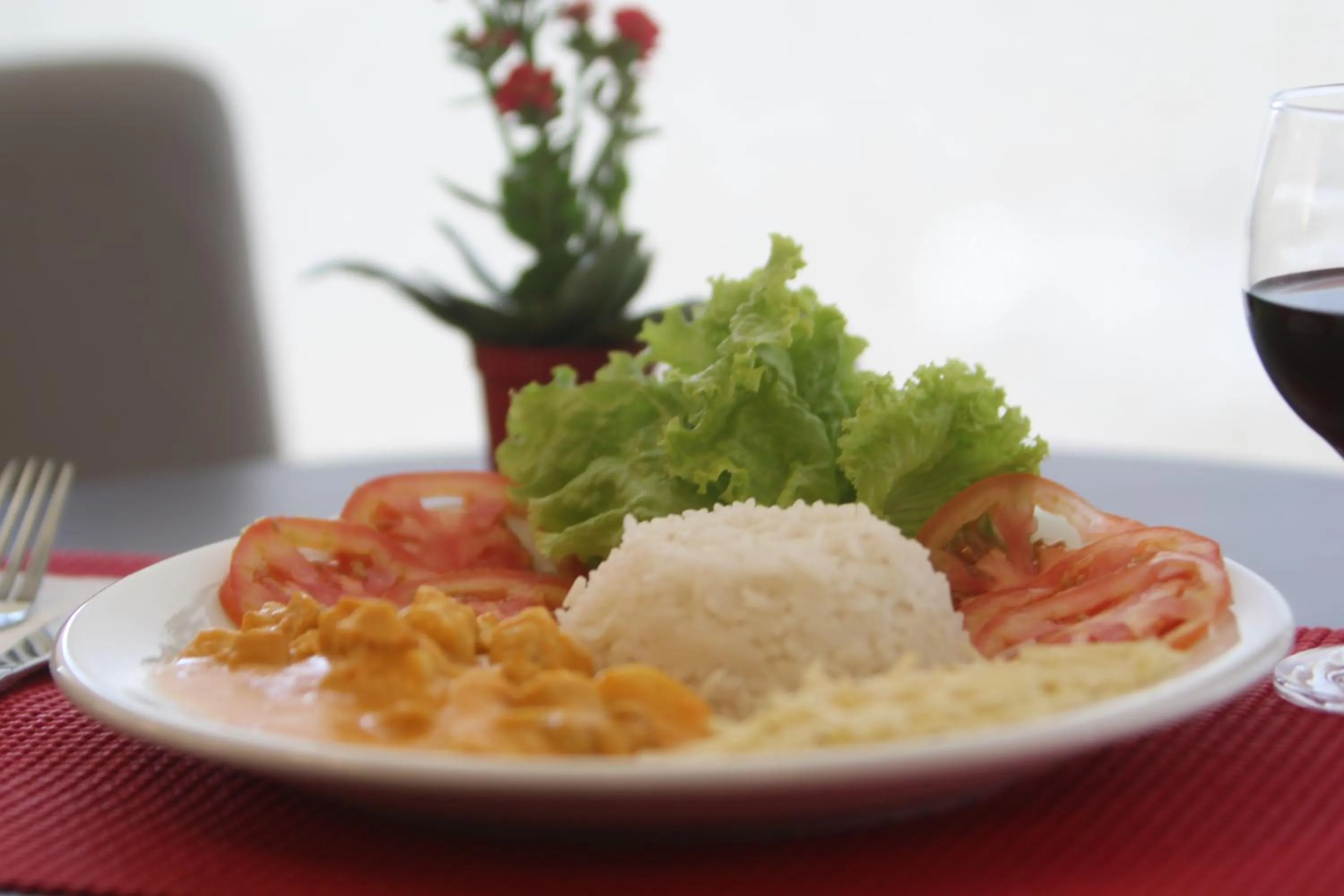 Restaurant/places to eat in ibis Montes Claros Shopping