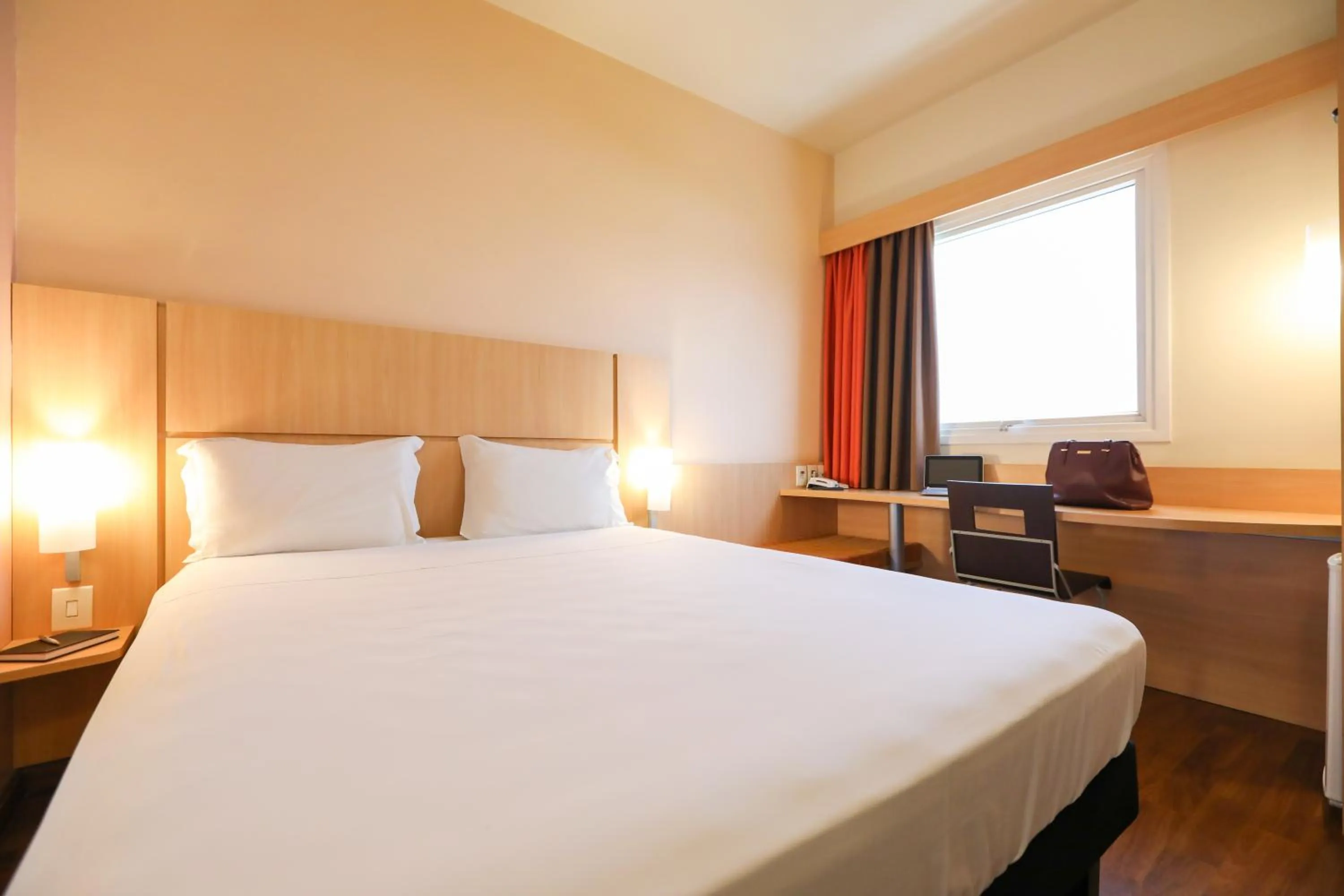 Bed in ibis Montes Claros Shopping