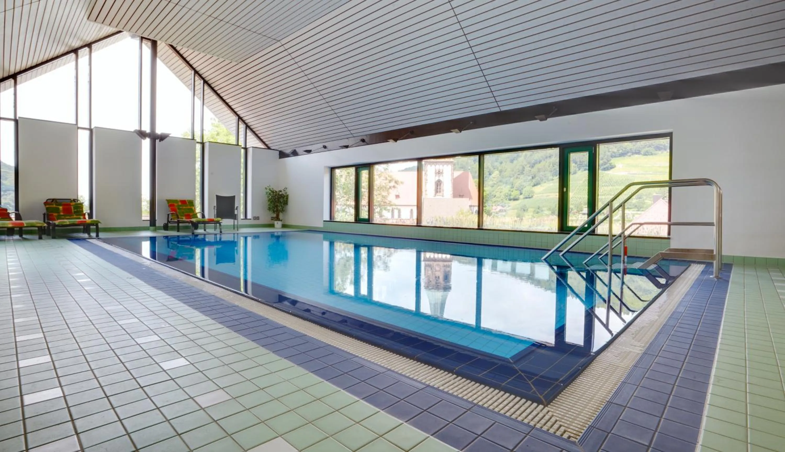 Swimming pool in Hotel Hirschen