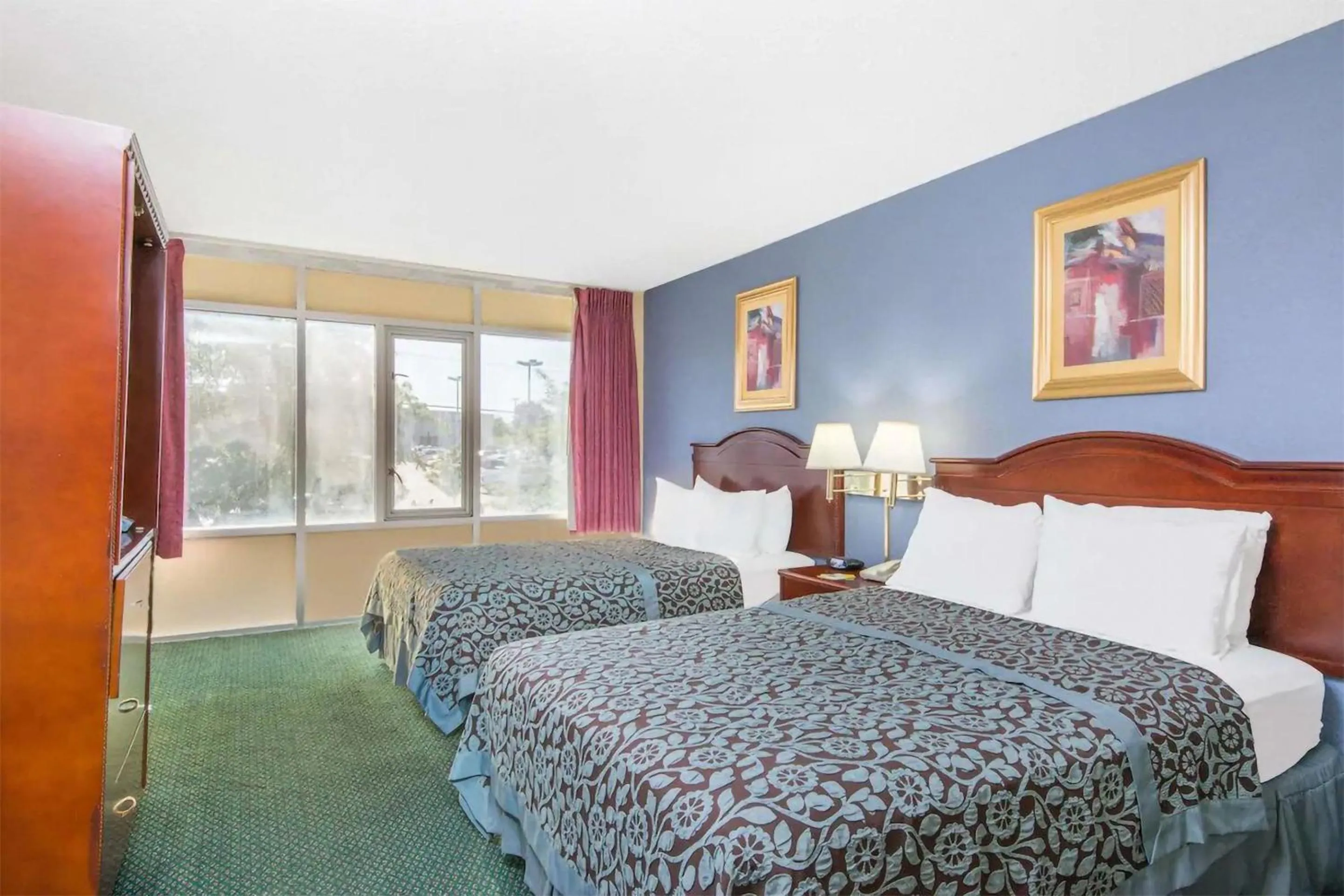 Bedroom in Blue Way Inn & Suites Wichita East