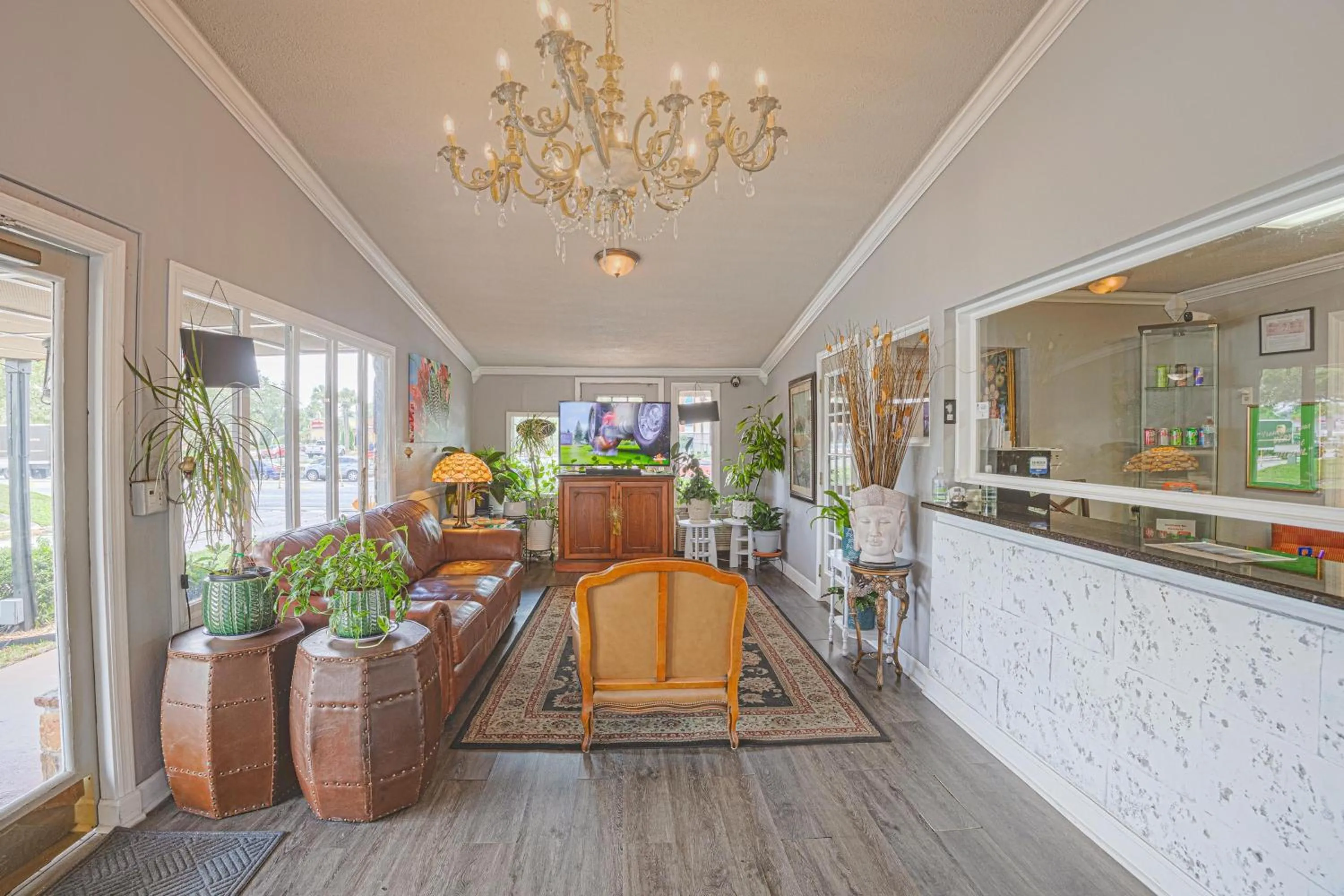 Lobby or reception in Liberty Garden Inn by OYO Kissimmee near Disney World