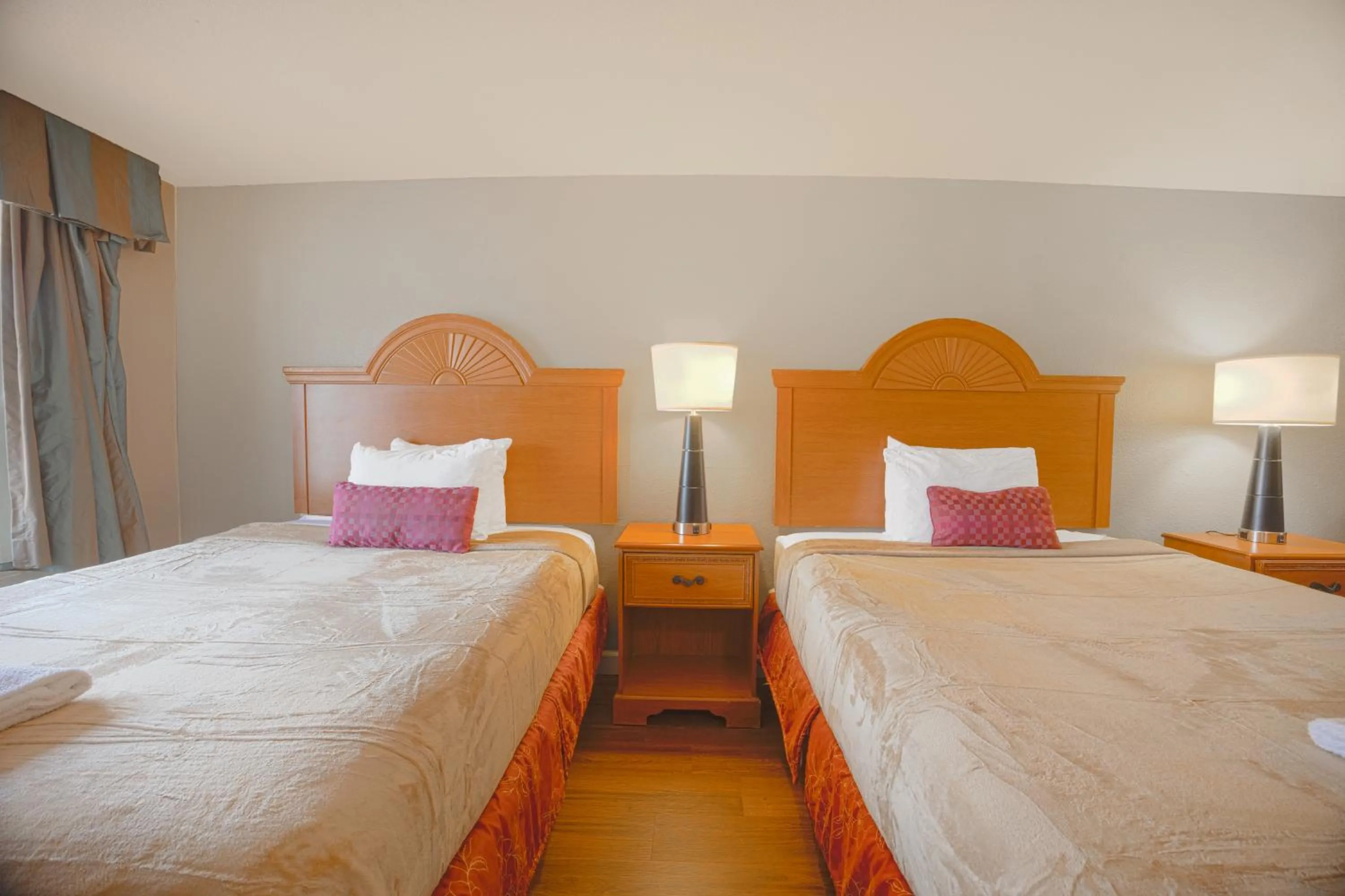 Bedroom, Bed in Liberty Garden Inn by OYO Kissimmee near Disney World