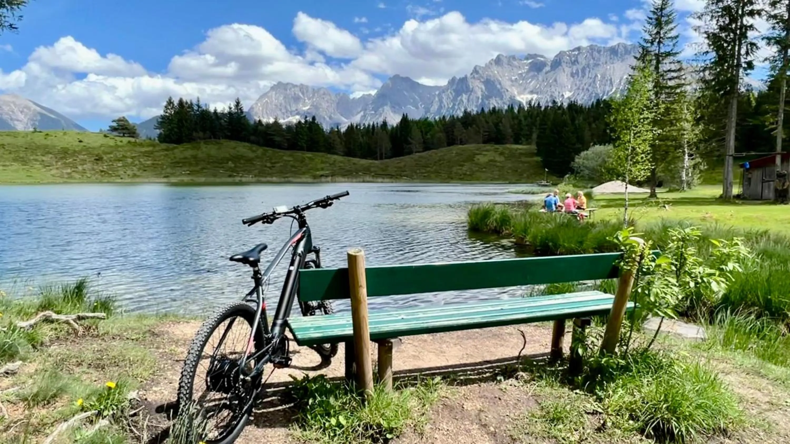 Hiking in Post-Hotel