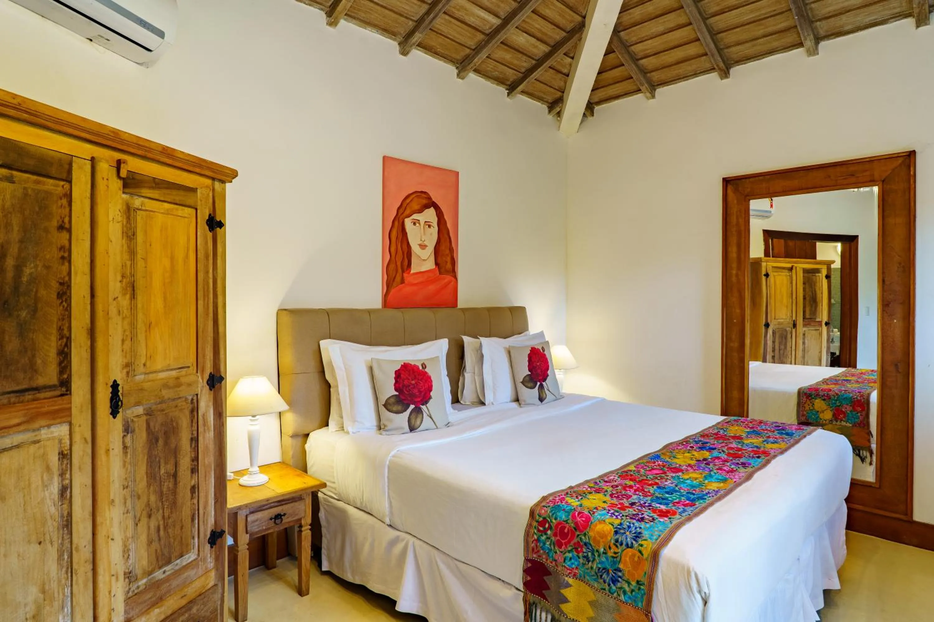 Bed in Le Village Boutique Hotel