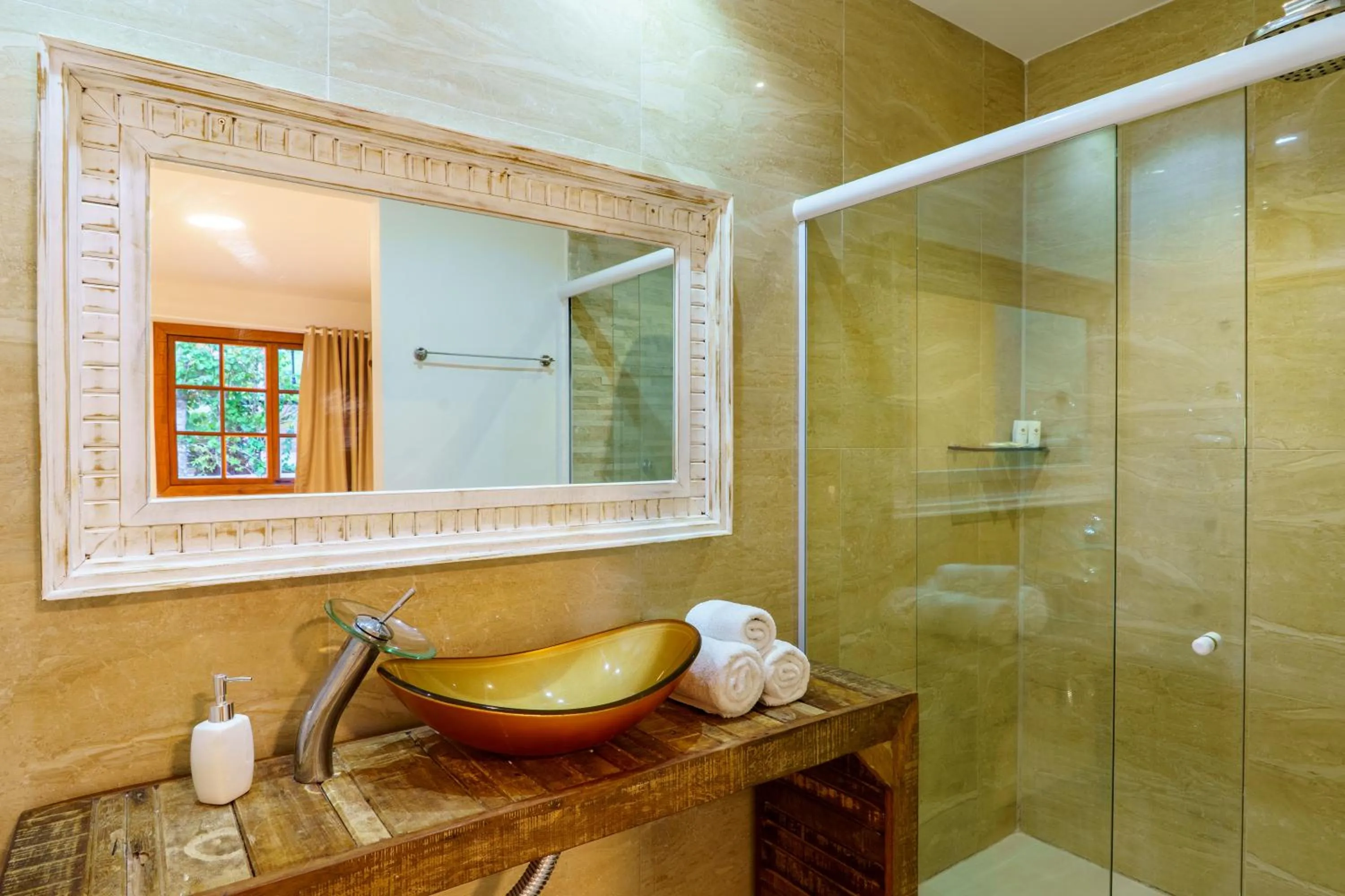 Shower in Le Village Boutique Hotel