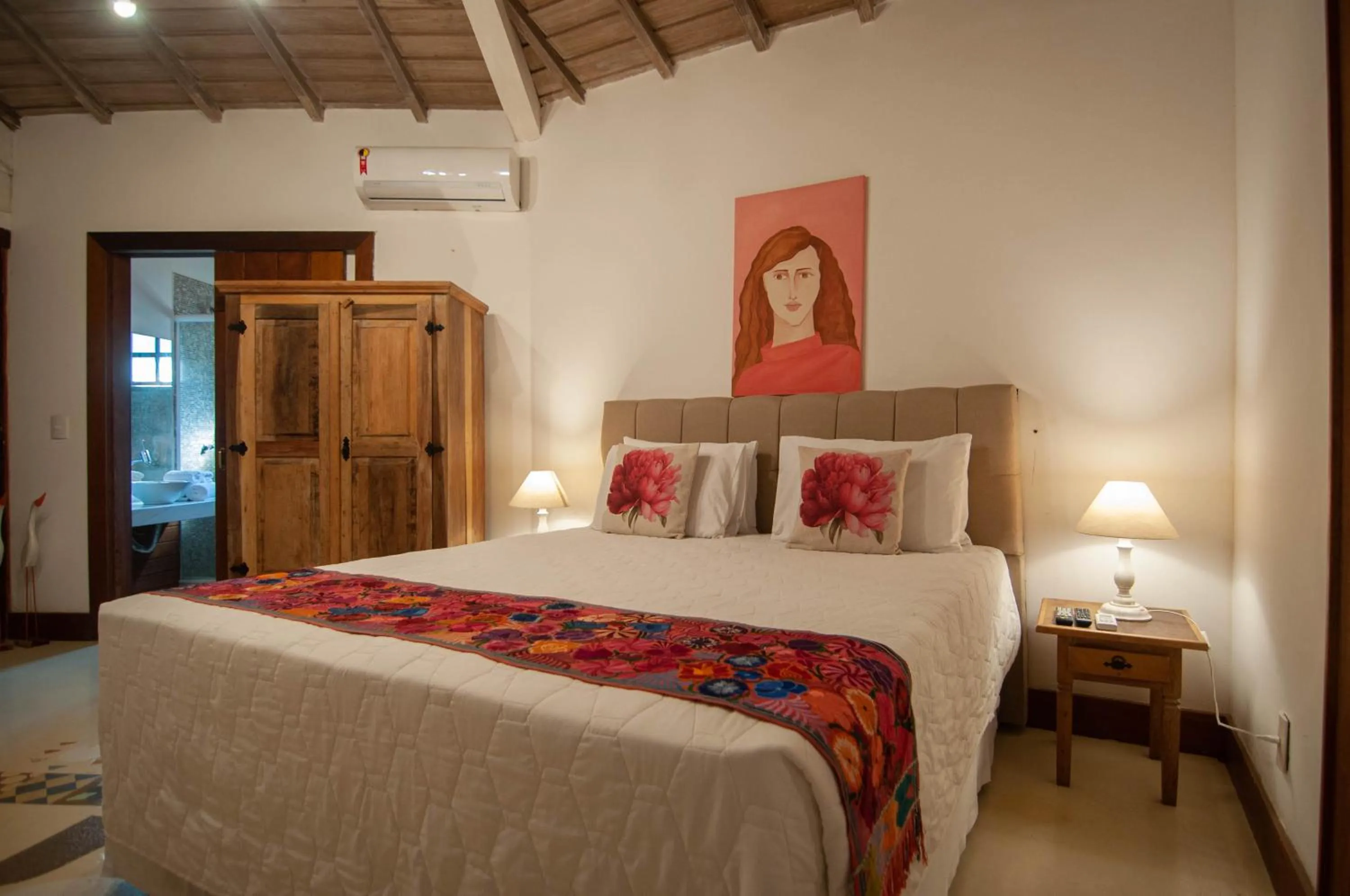 Bed in Le Village Boutique Hotel