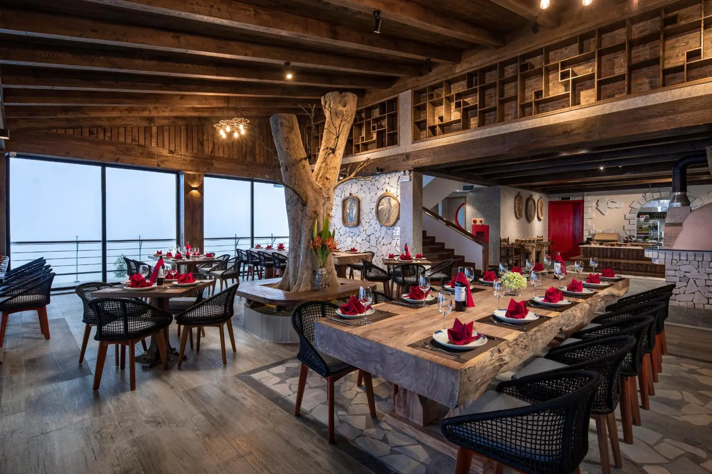 Restaurant/places to eat in Sapa Catcat Hills Resort & Spa Restaurant/places to eat in Sapa Catcat Hills Resort & Spa