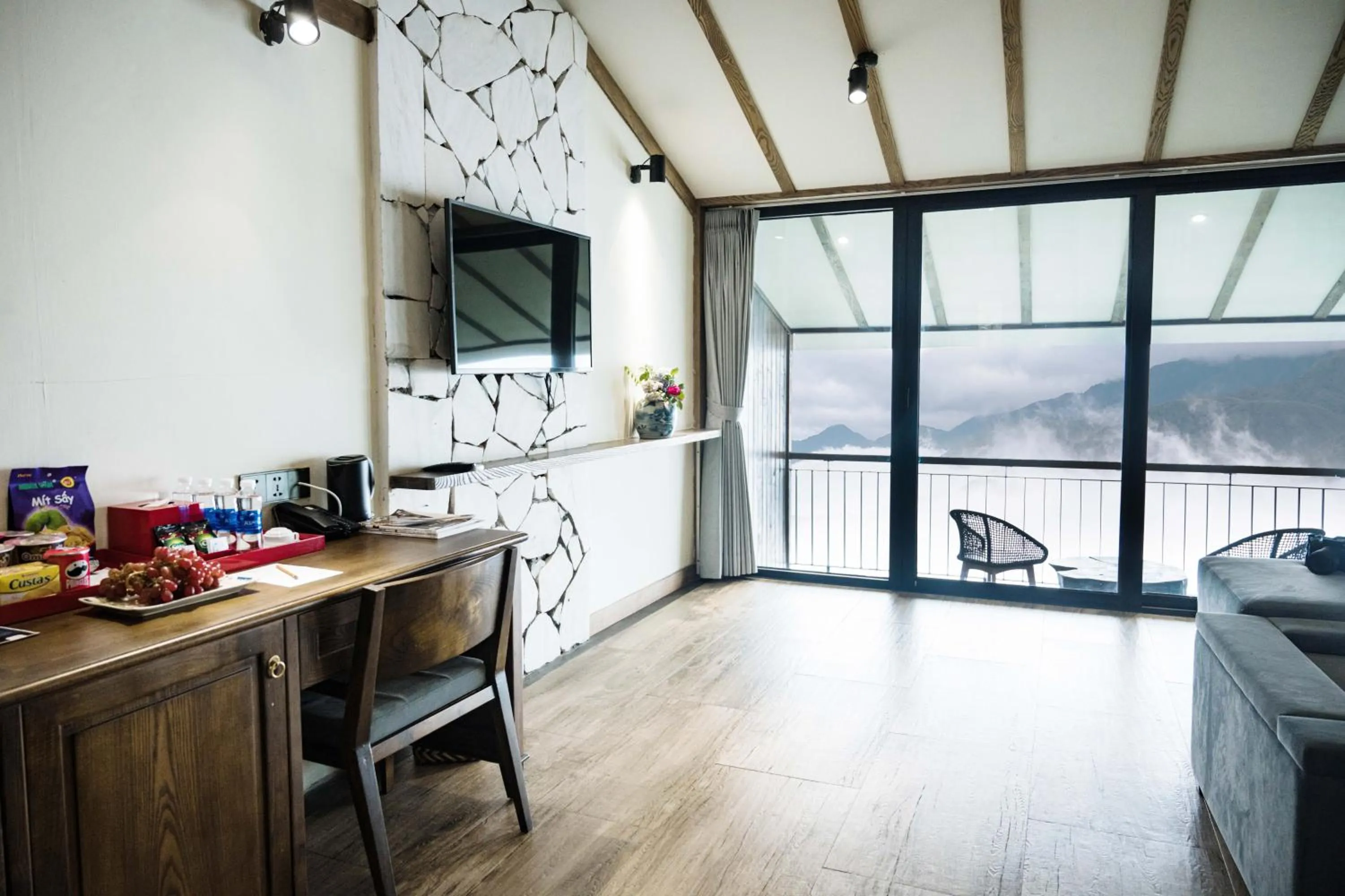 Sapa Catcat Hills Resort & Spa