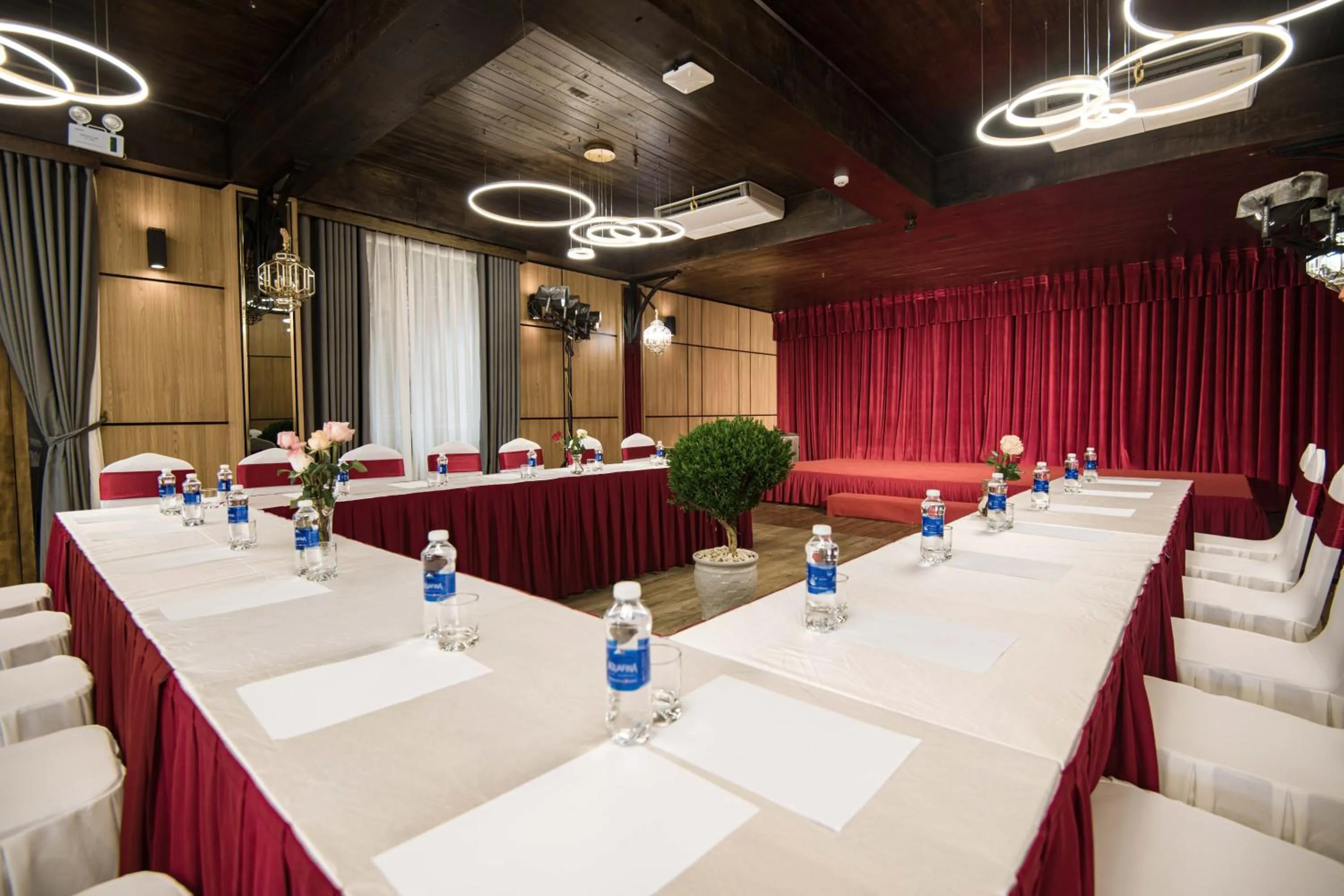 Business facilities in Sapa Catcat Hills Resort & Spa