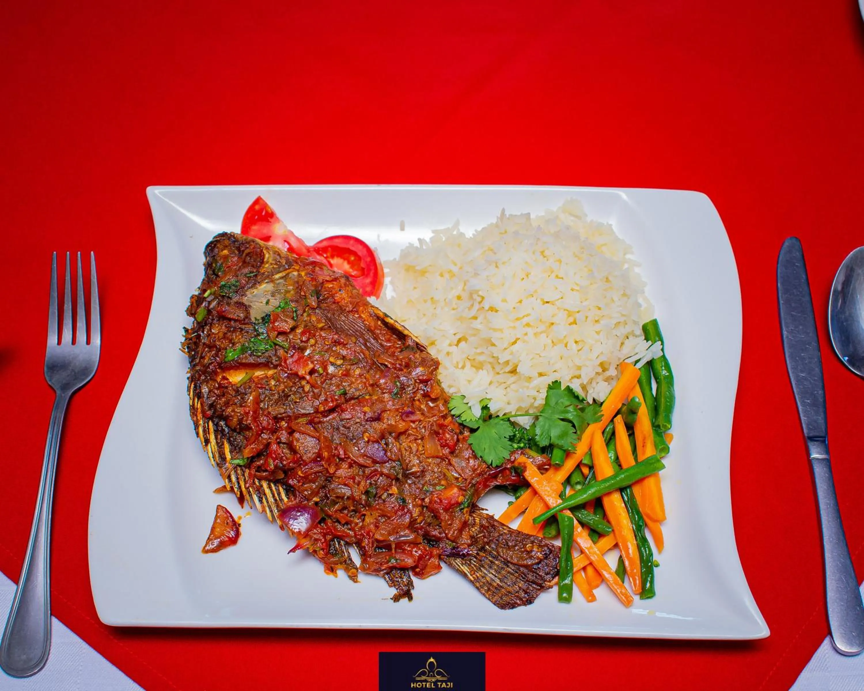 Restaurant/places to eat in HOTEL TAJI