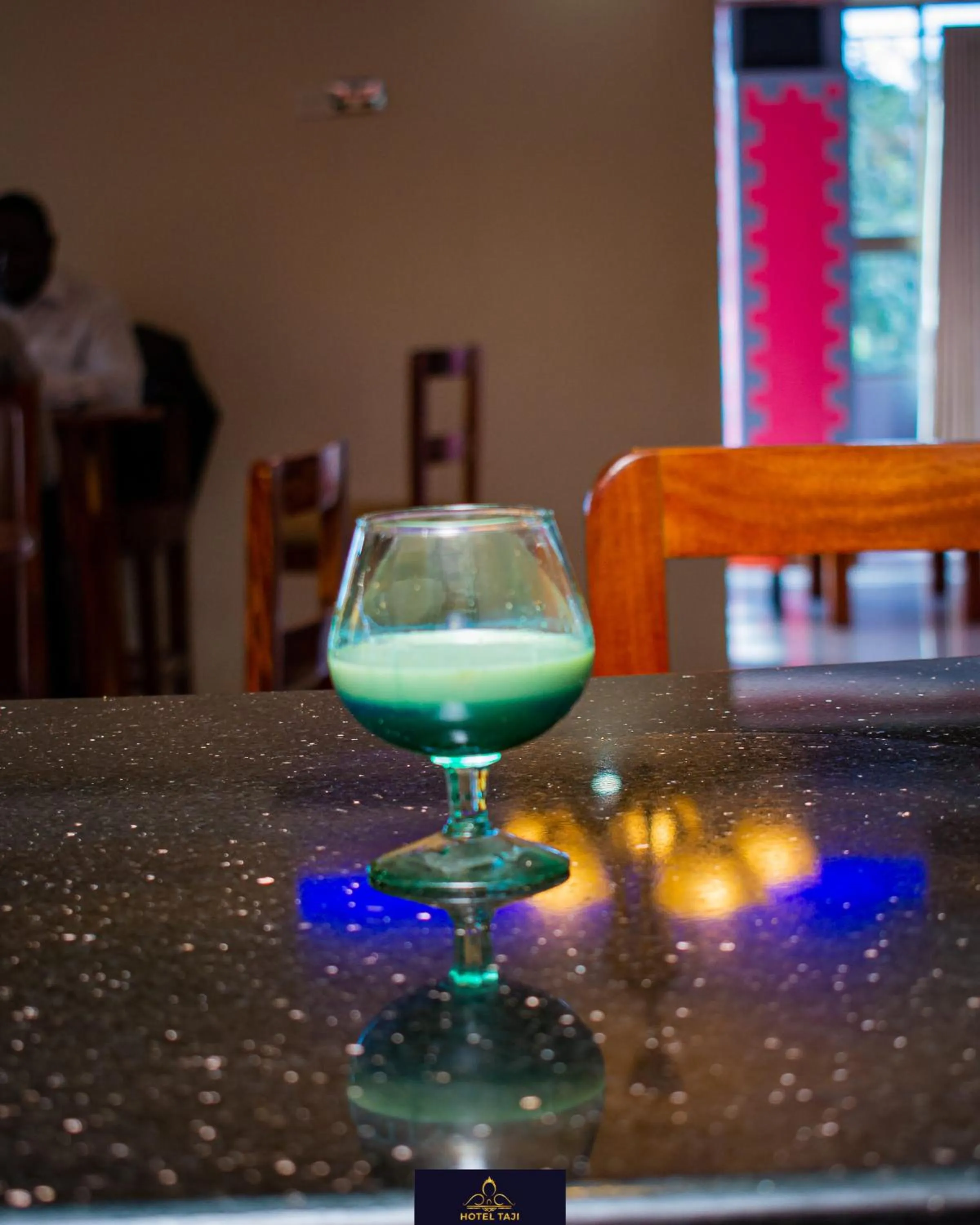 Alcoholic drinks in HOTEL TAJI