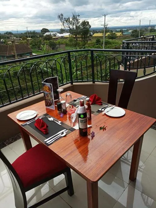 Food and drinks in HOTEL TAJI