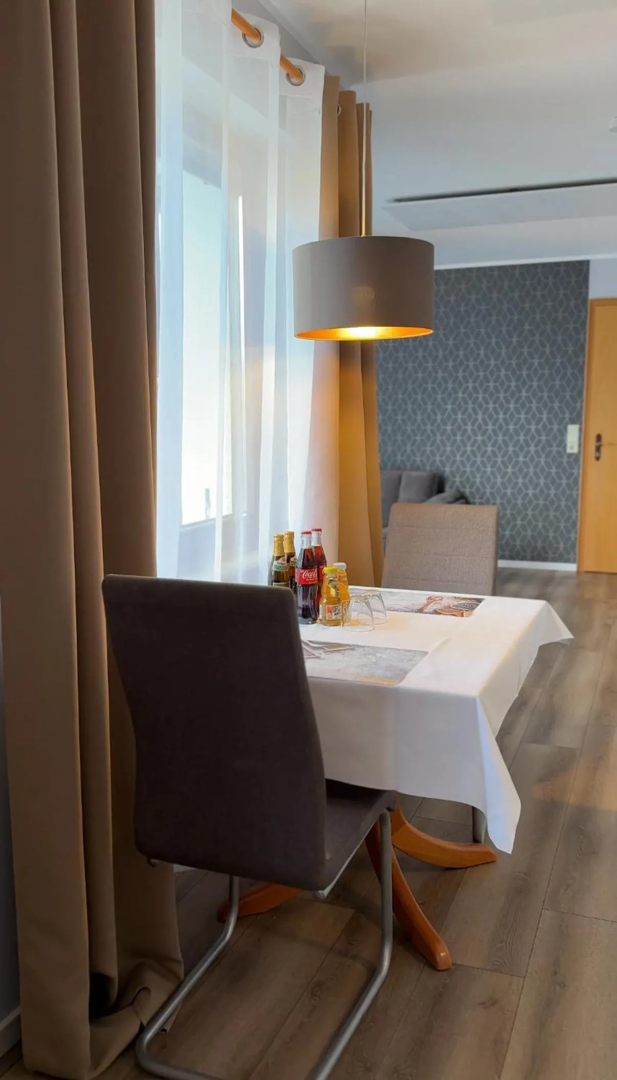 Dining area, Bed in Park Appartements
