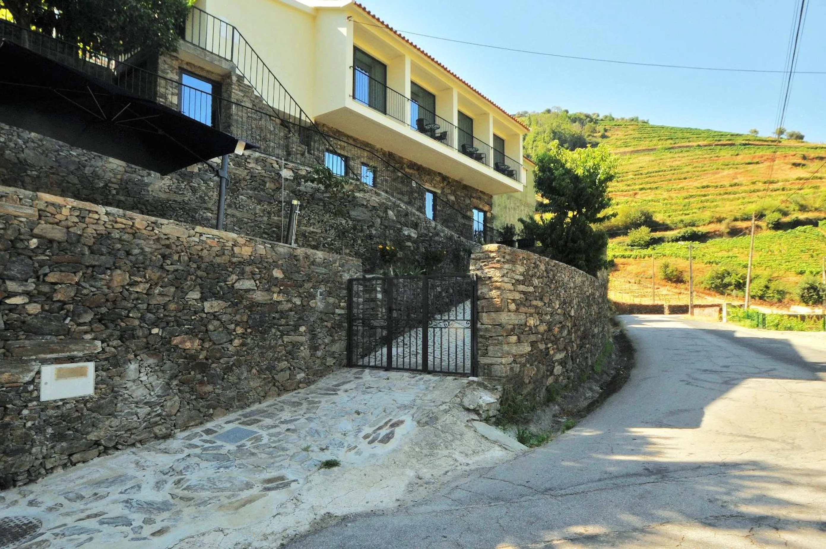 Facade/entrance in DouroXisto