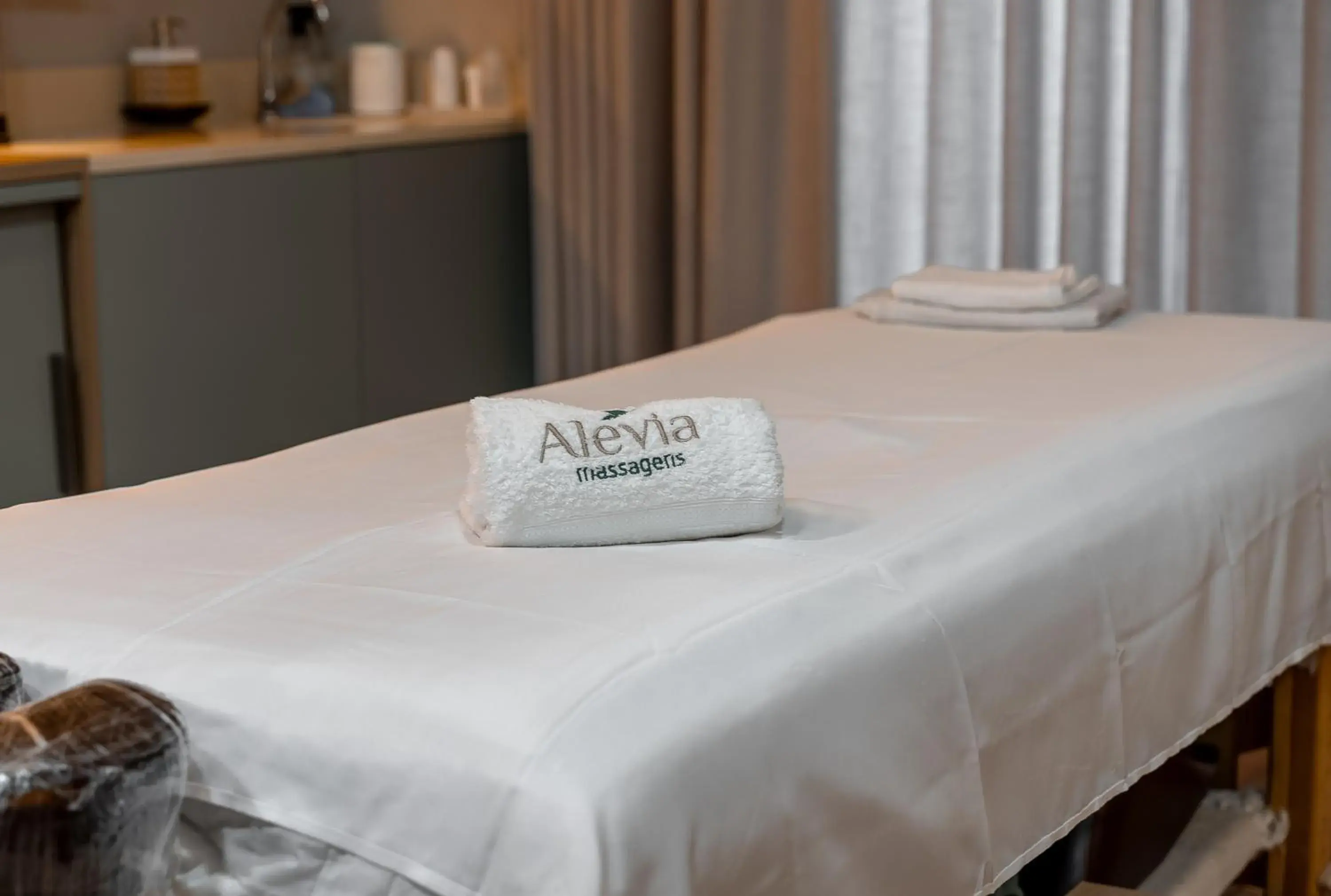 Spa and wellness centre/facilities, Bed in Hotel Laghetto Moinhos Spa and wellness centre/facilities, Bed in Hotel Laghetto Moinhos