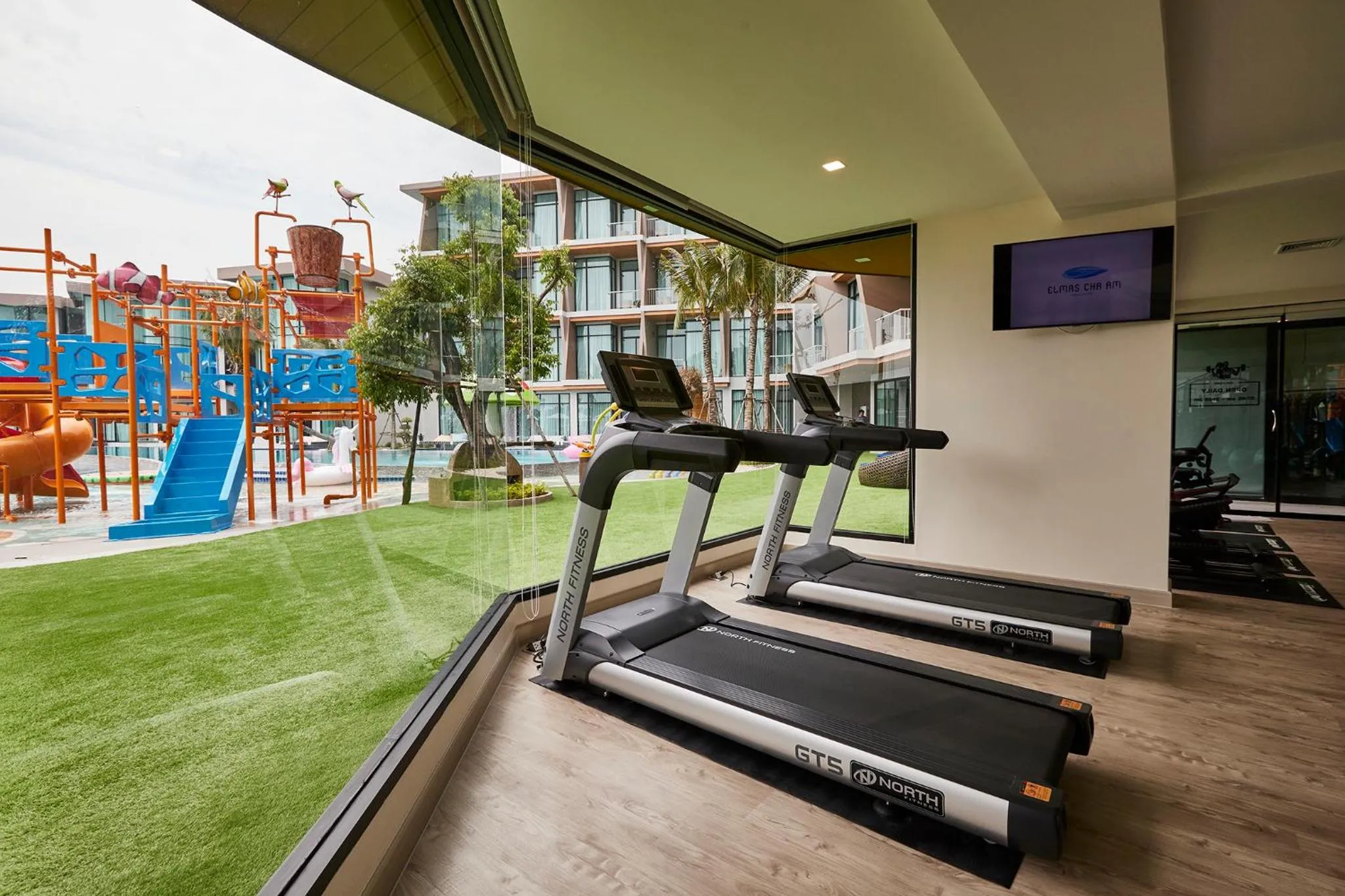 Fitness centre/facilities in Elmas Cha Am Design Hotel