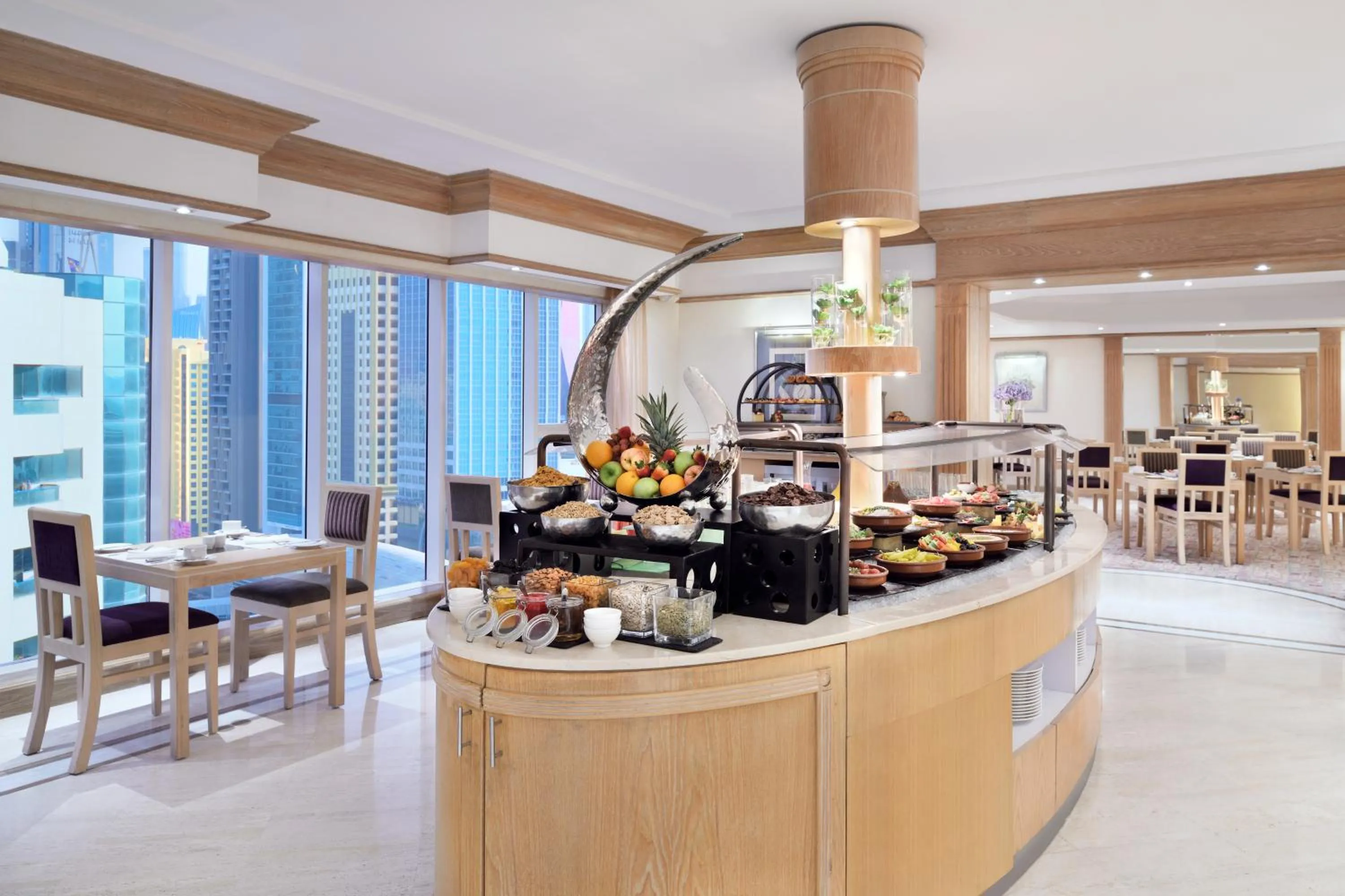 Lounge or bar in Millennium Plaza Downtown, Dubai