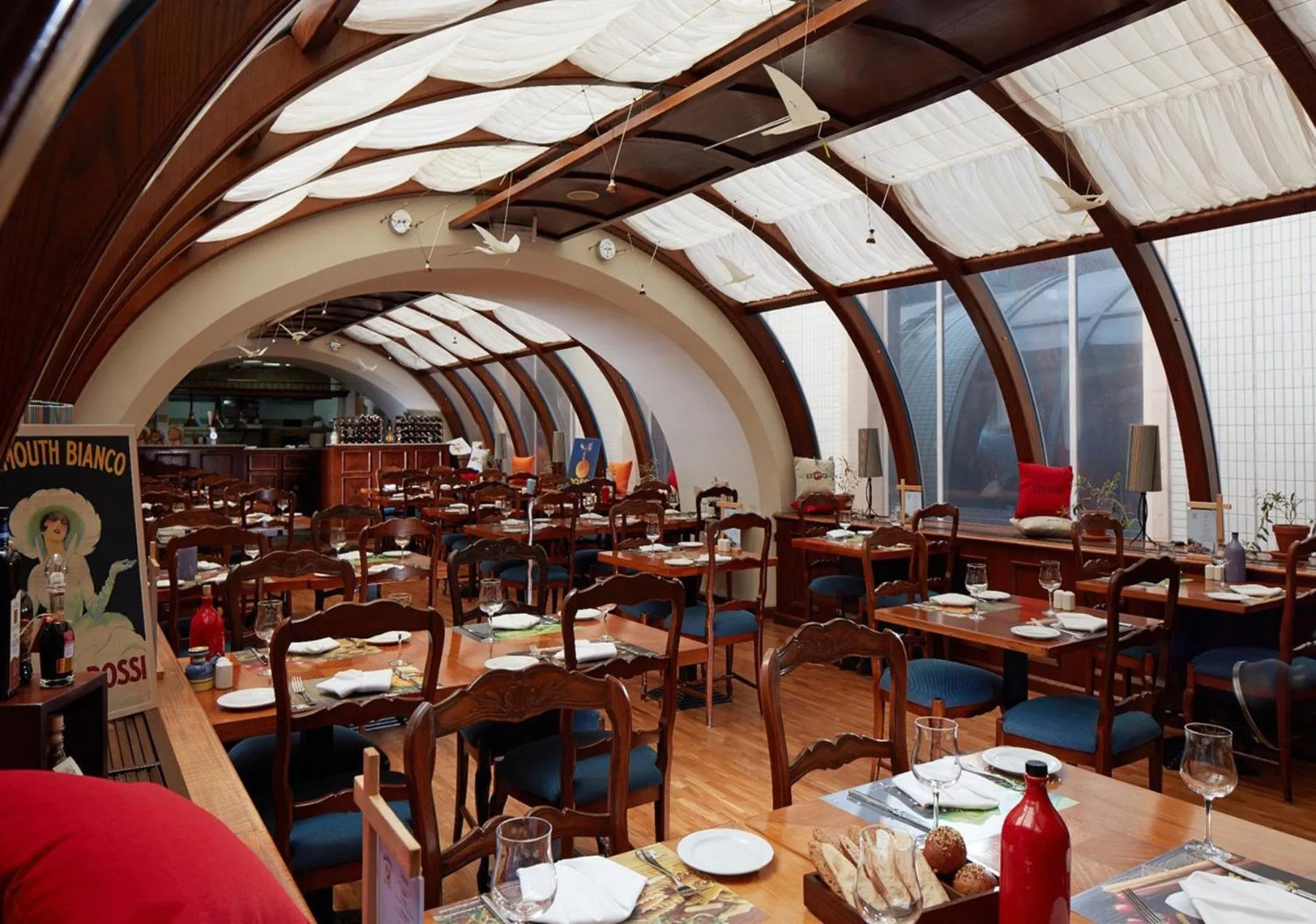 Restaurant/places to eat in Millennium Plaza Downtown, Dubai