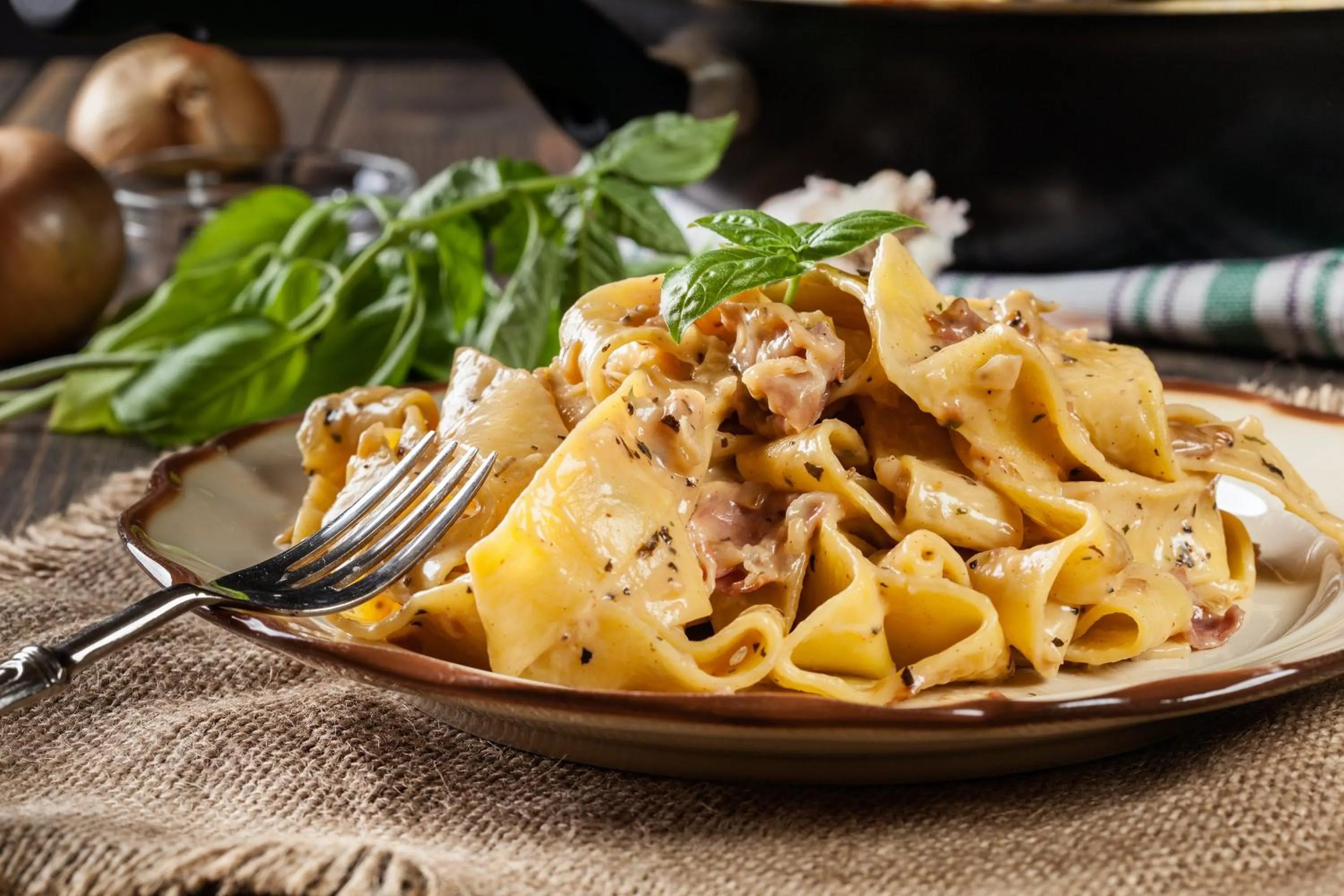 Restaurant/places to eat in Millennium Plaza Downtown, Dubai