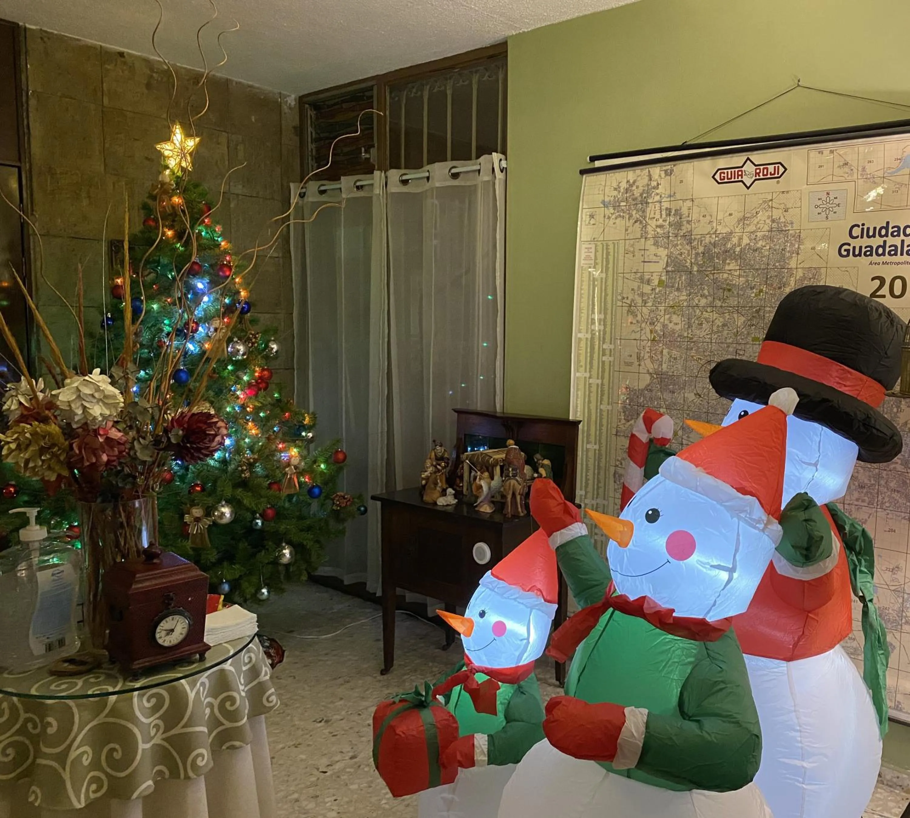 Property building in Dickinson Guest House, Guadalajara Expo