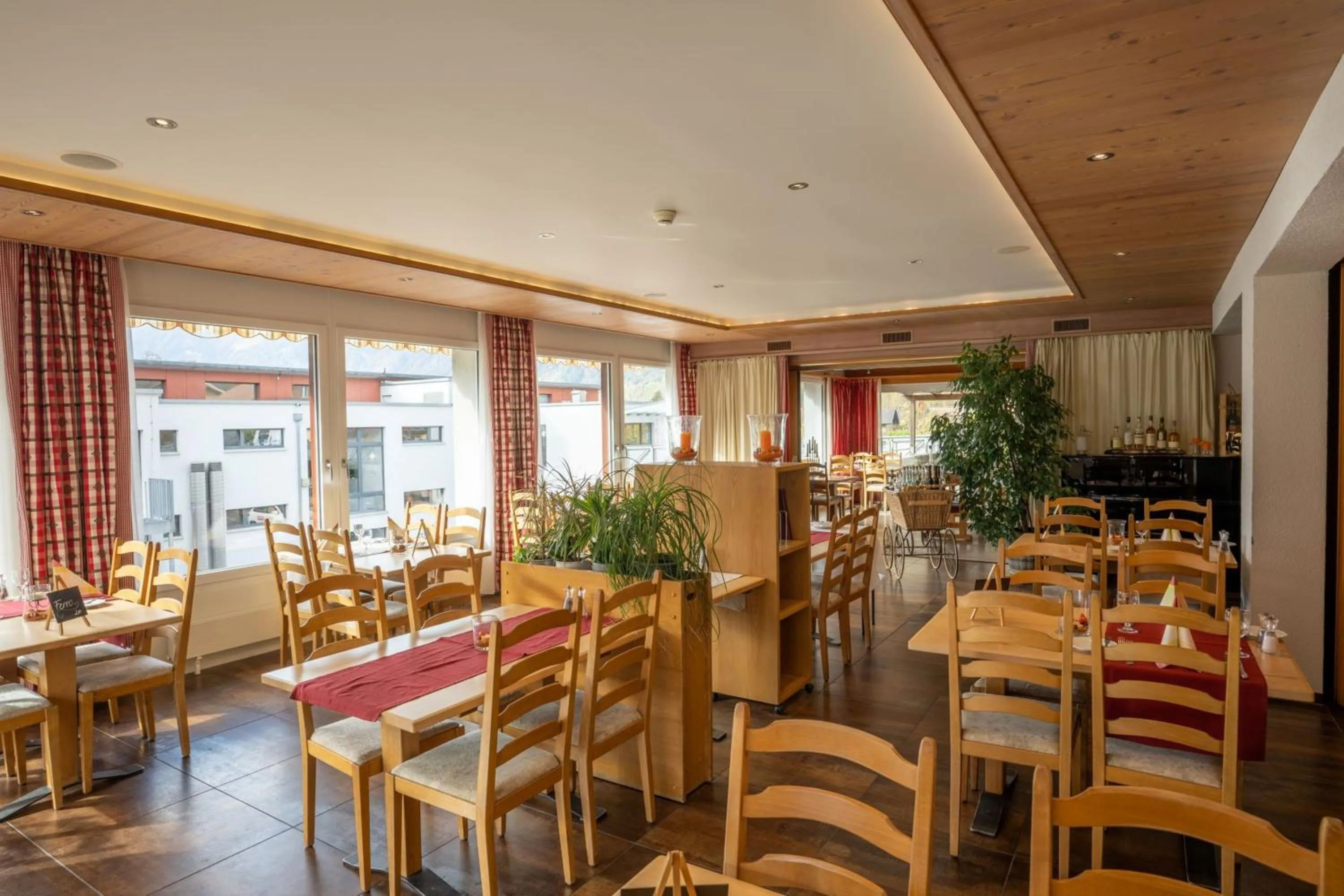 Restaurant/places to eat in Hotel Brienz