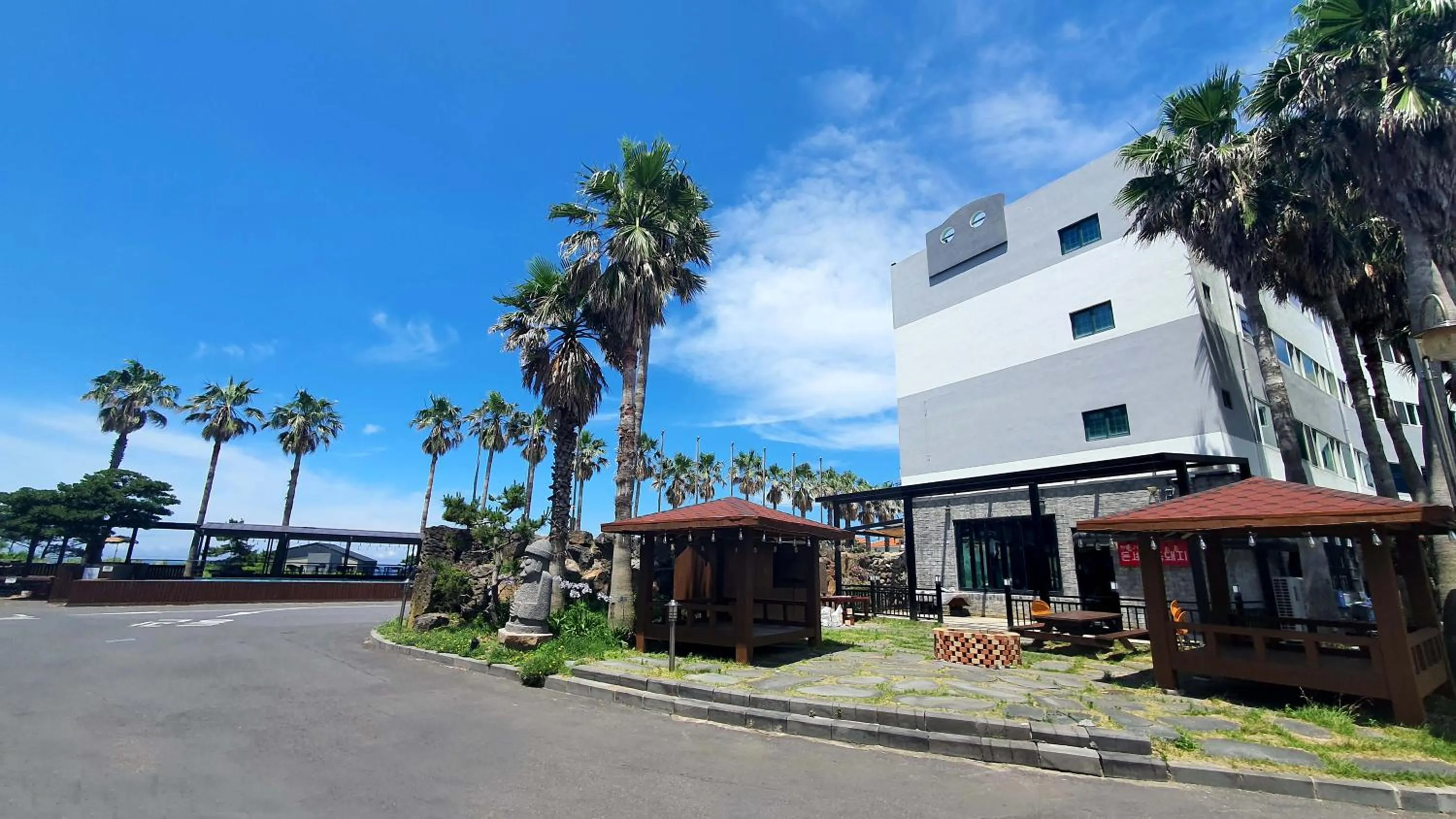 Restaurant/places to eat in Sea Cliff Hotel Jeju