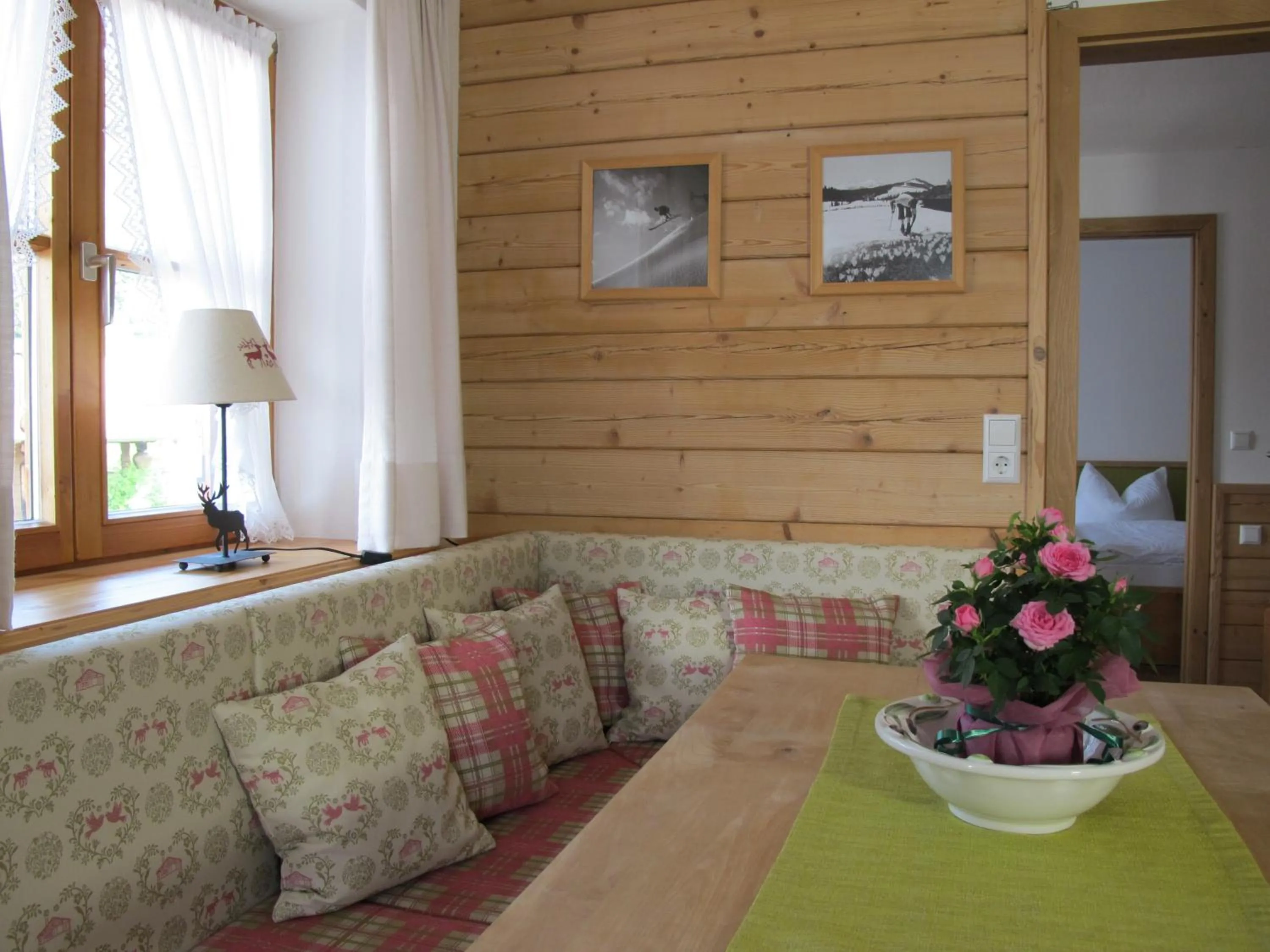 Seating area in Gästehaus Bergstüberl