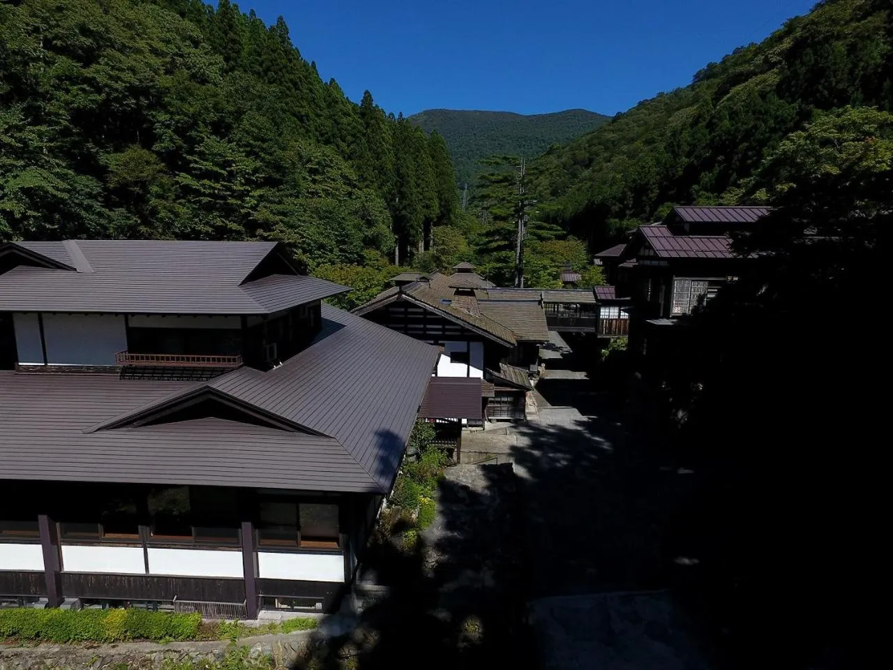 Property building in Houshi Onsen Chojukan