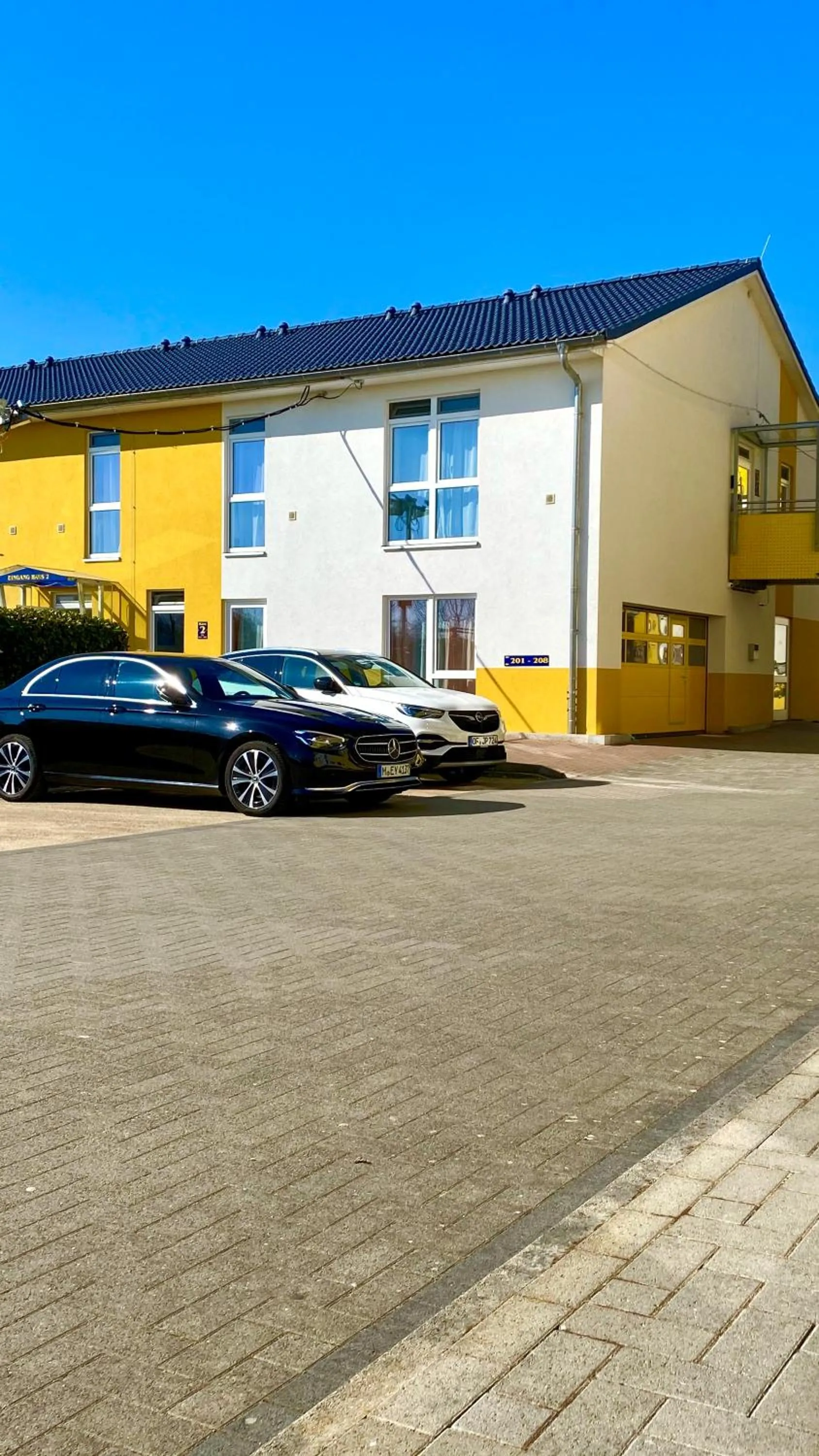 Property building in i-Motel