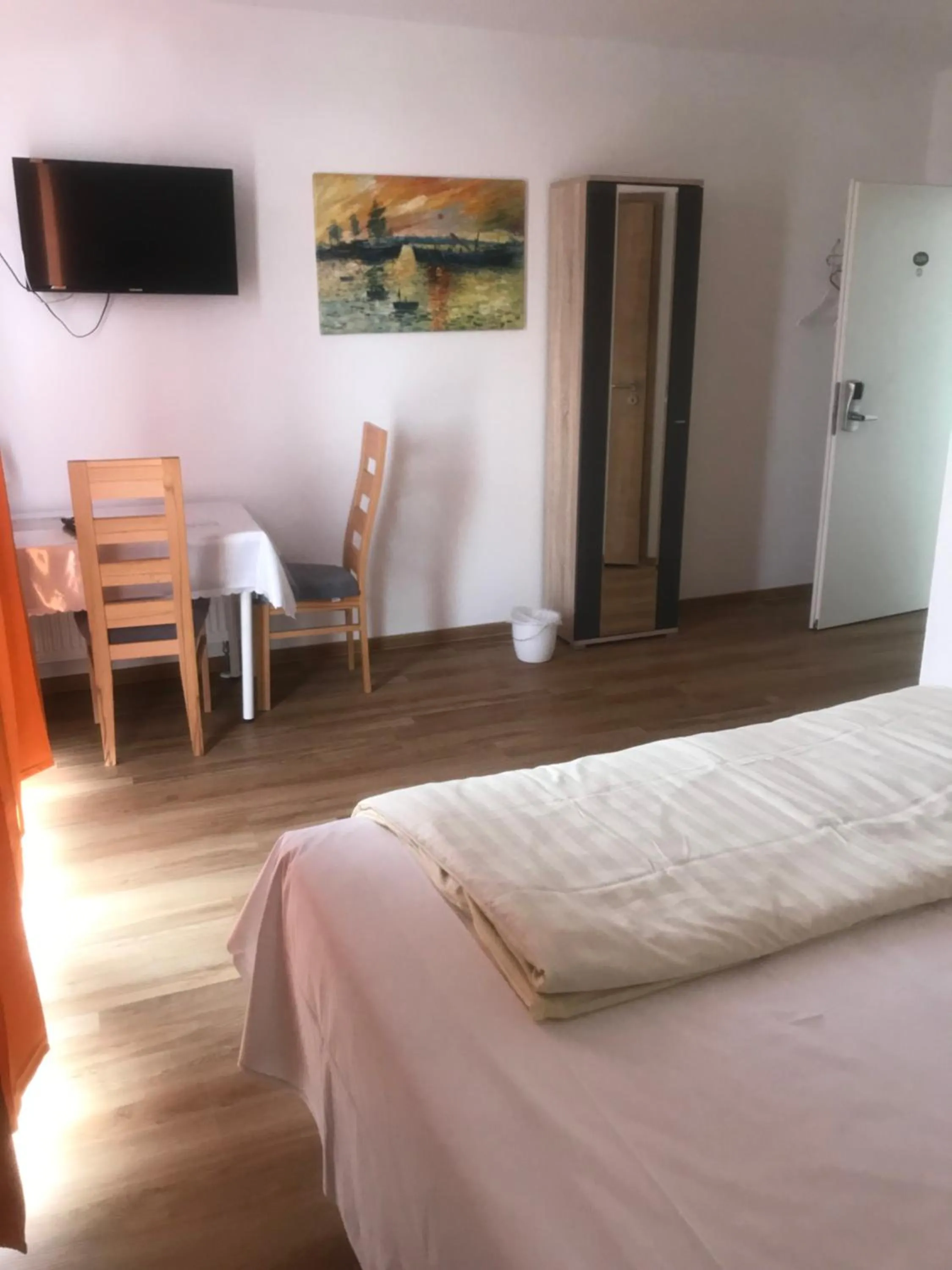 Photo of the whole room, Bed in i-Motel