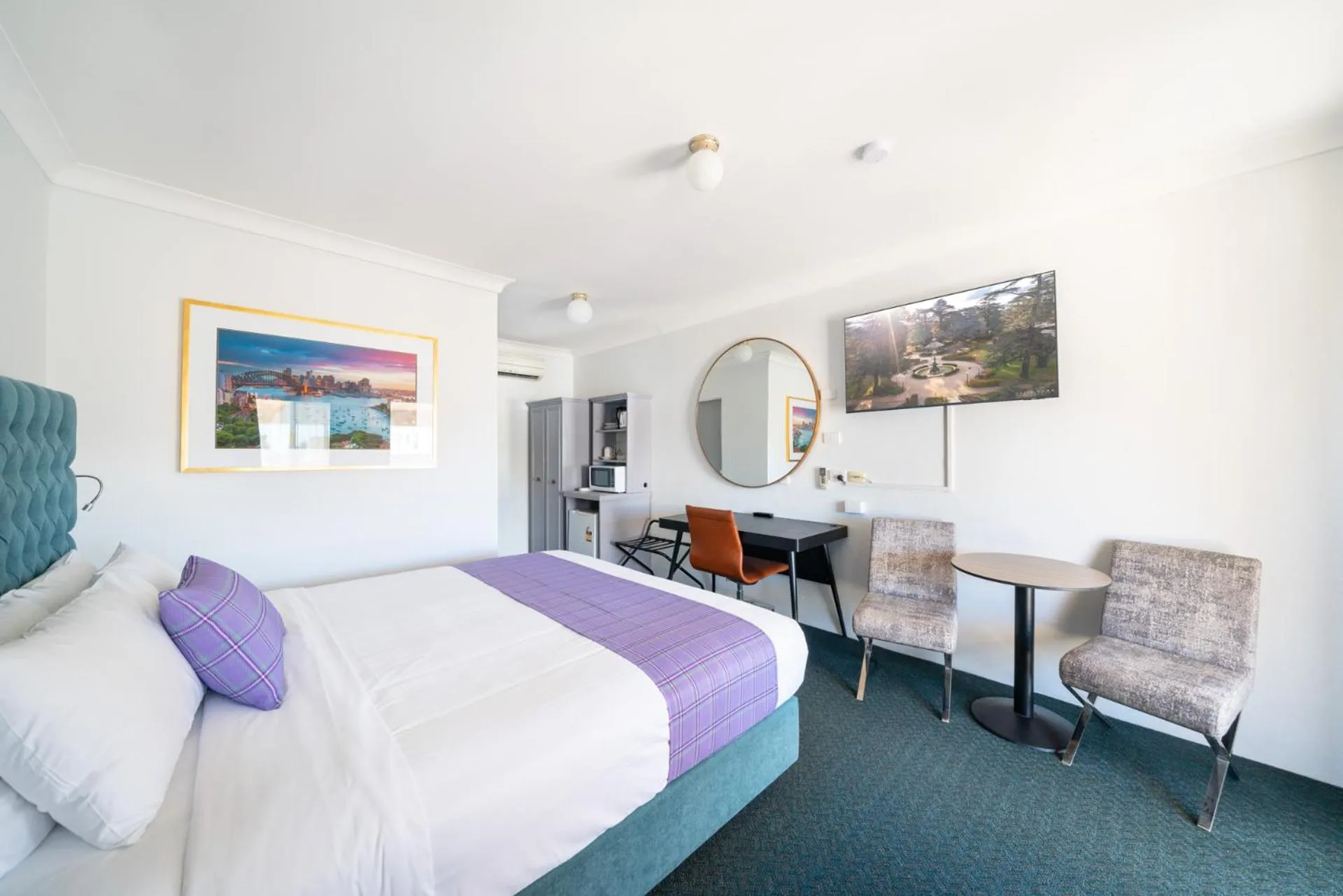 TV and multimedia, Bed in Ben Chifley Motor Inn