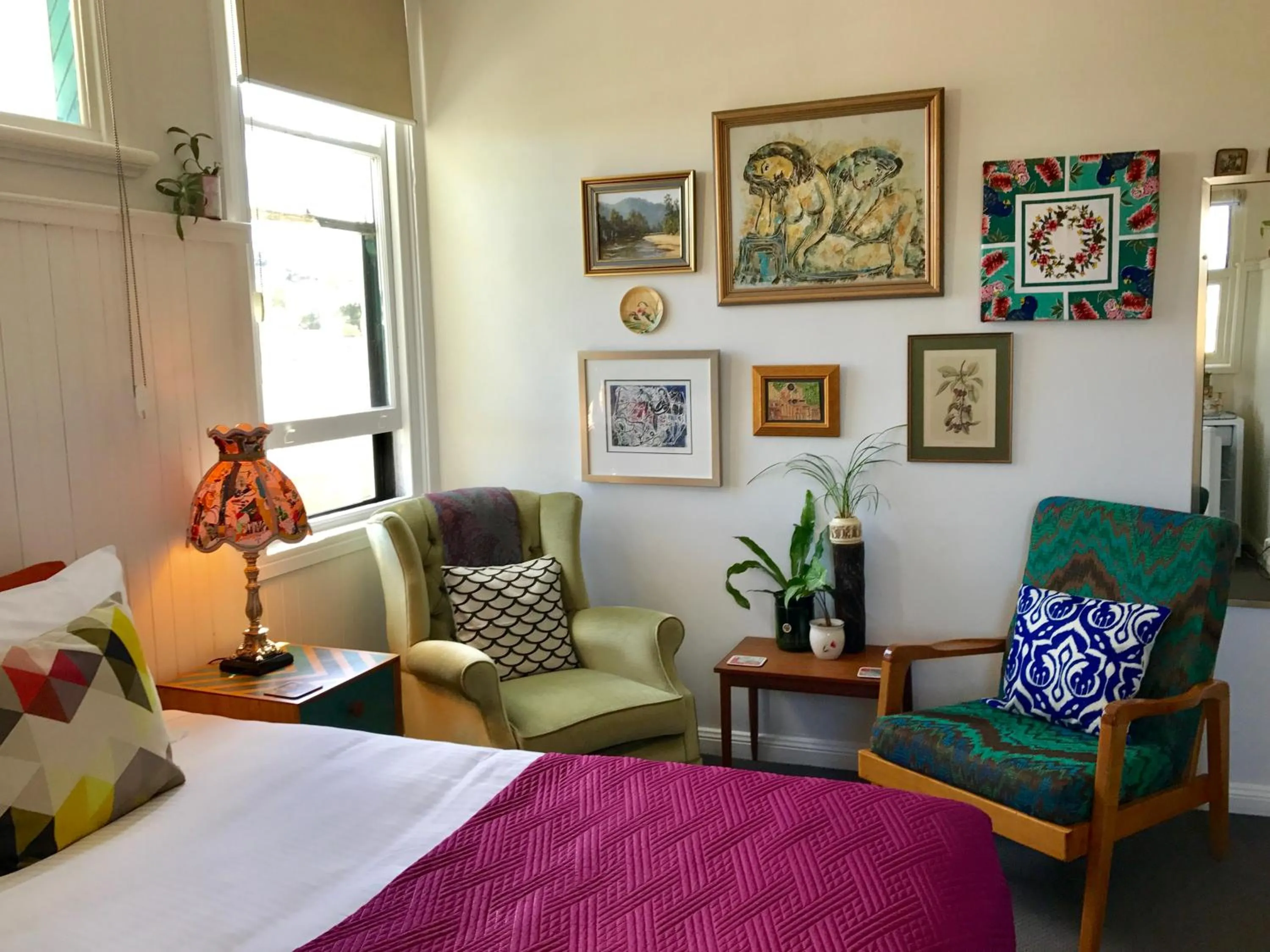 Decorative detail, Bed in Vine Valley Inn