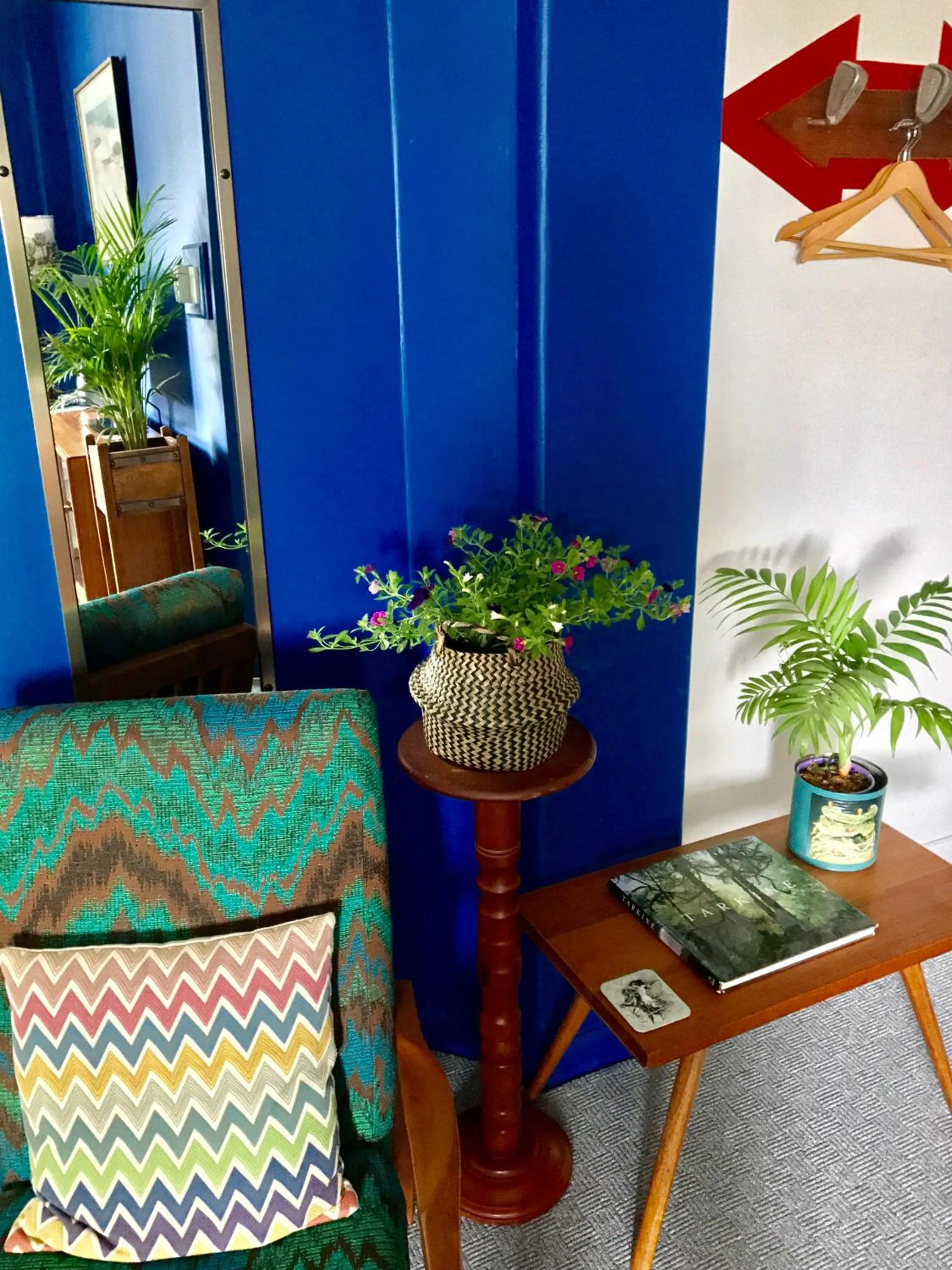 Decorative detail in Vine Valley Inn