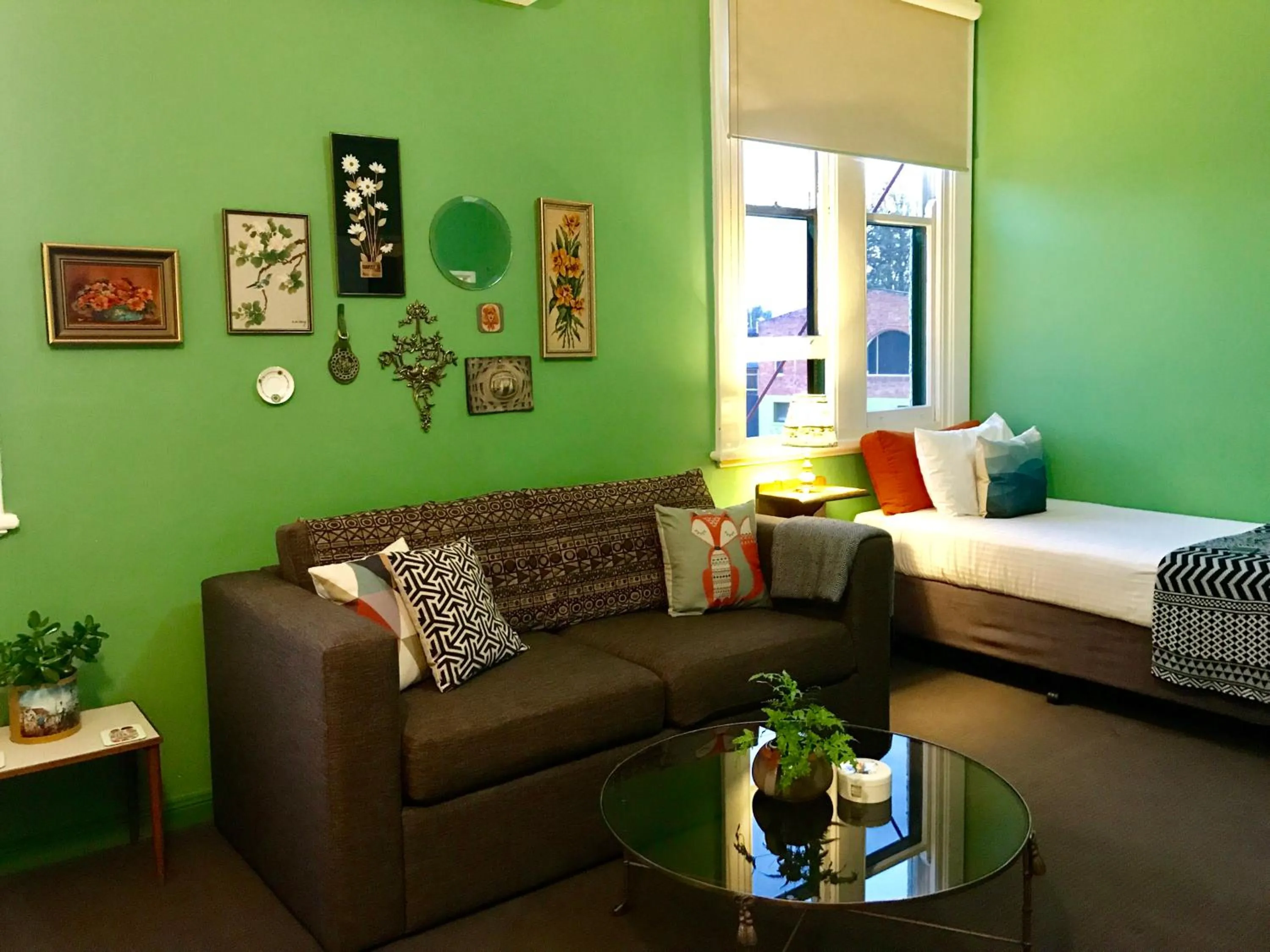 Bed in Vine Valley Inn