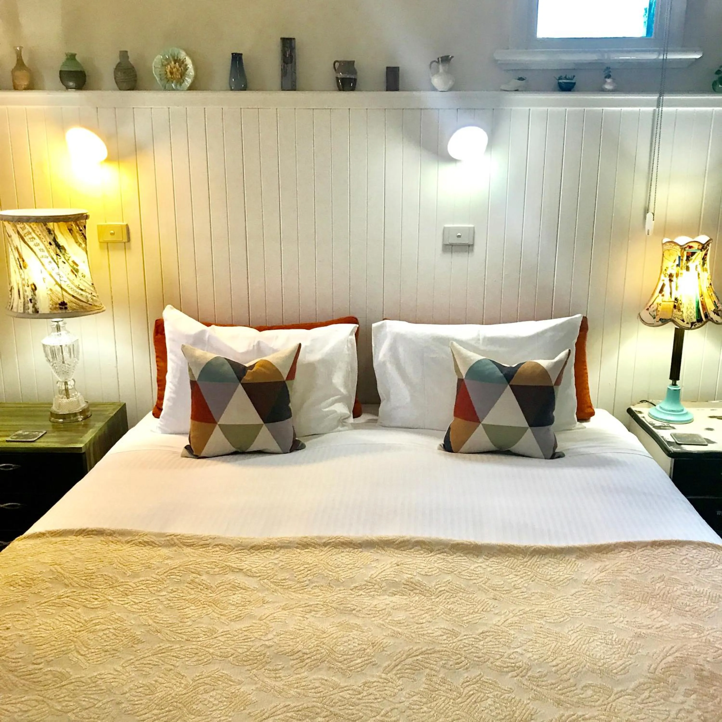 Bed in Vine Valley Inn