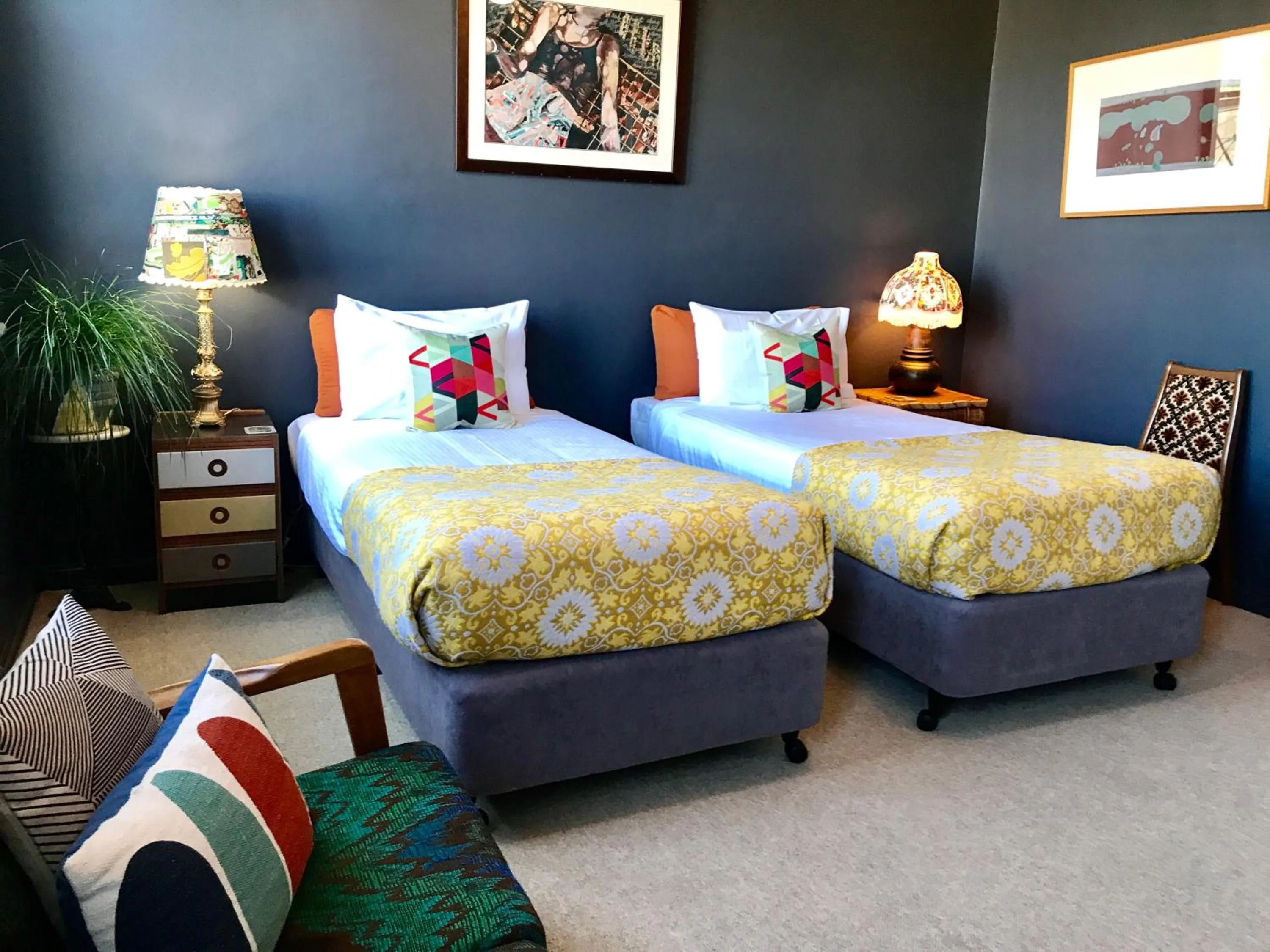 Bed in Vine Valley Inn