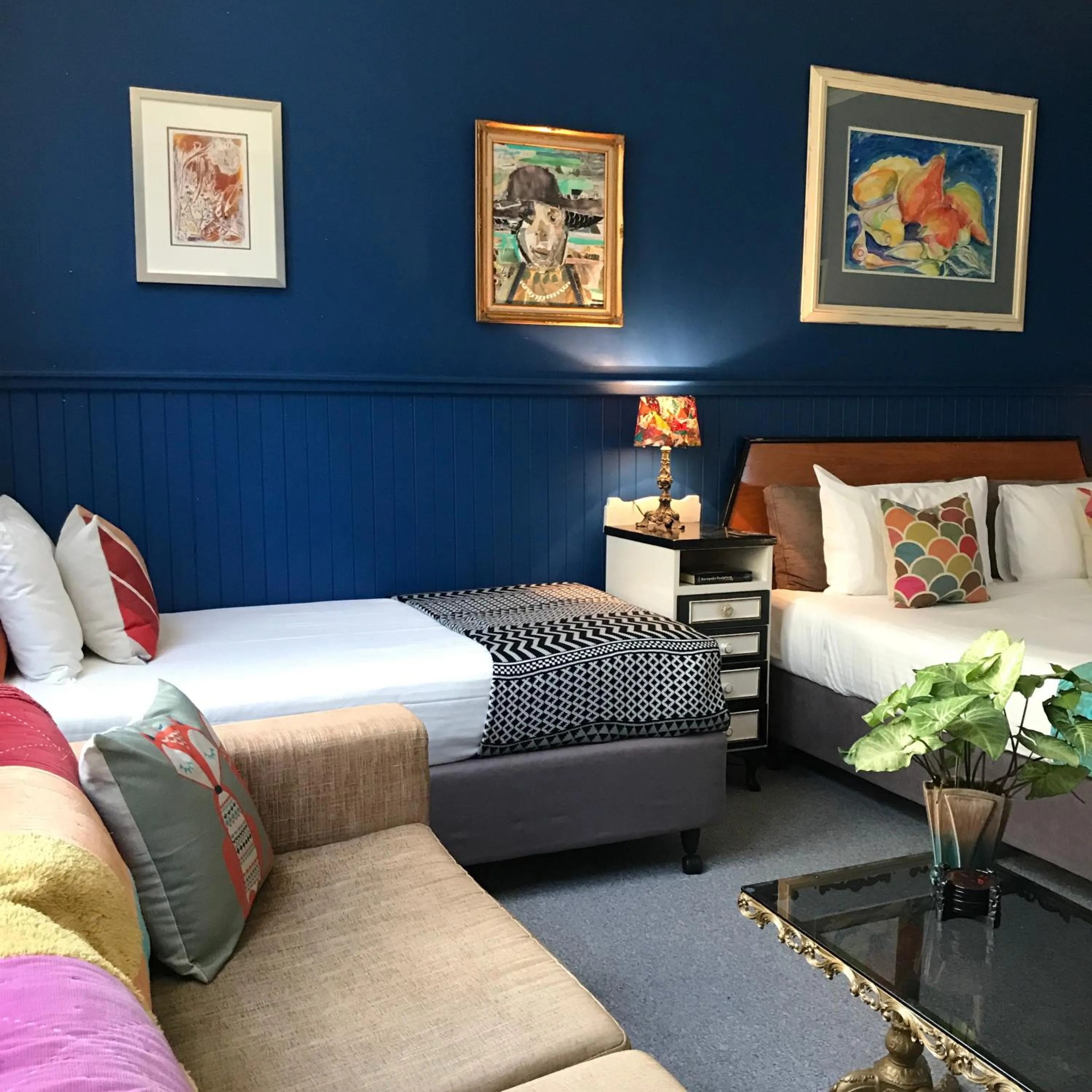 Bed in Vine Valley Inn