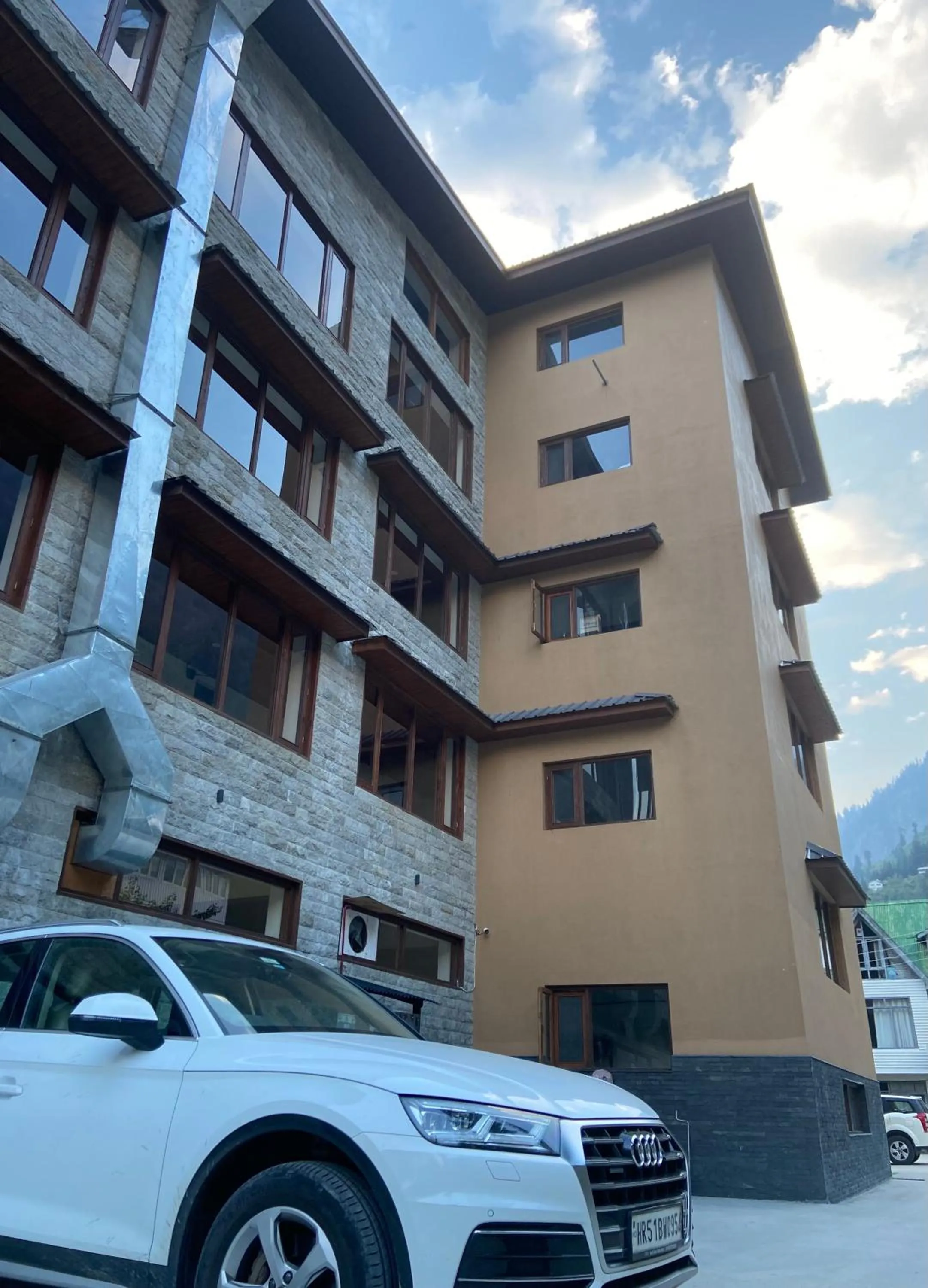 Property building in Aloka Resort