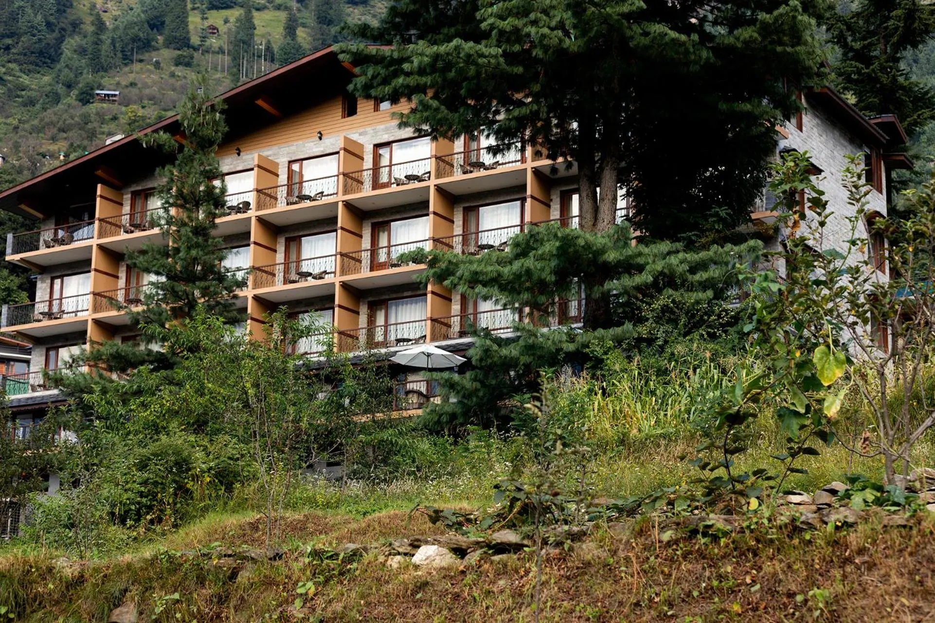 Property building in Aloka Resort