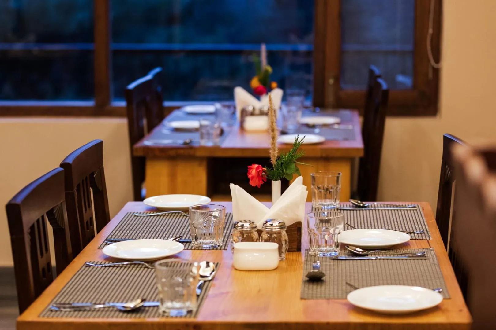 Food and drinks in Aloka Resort