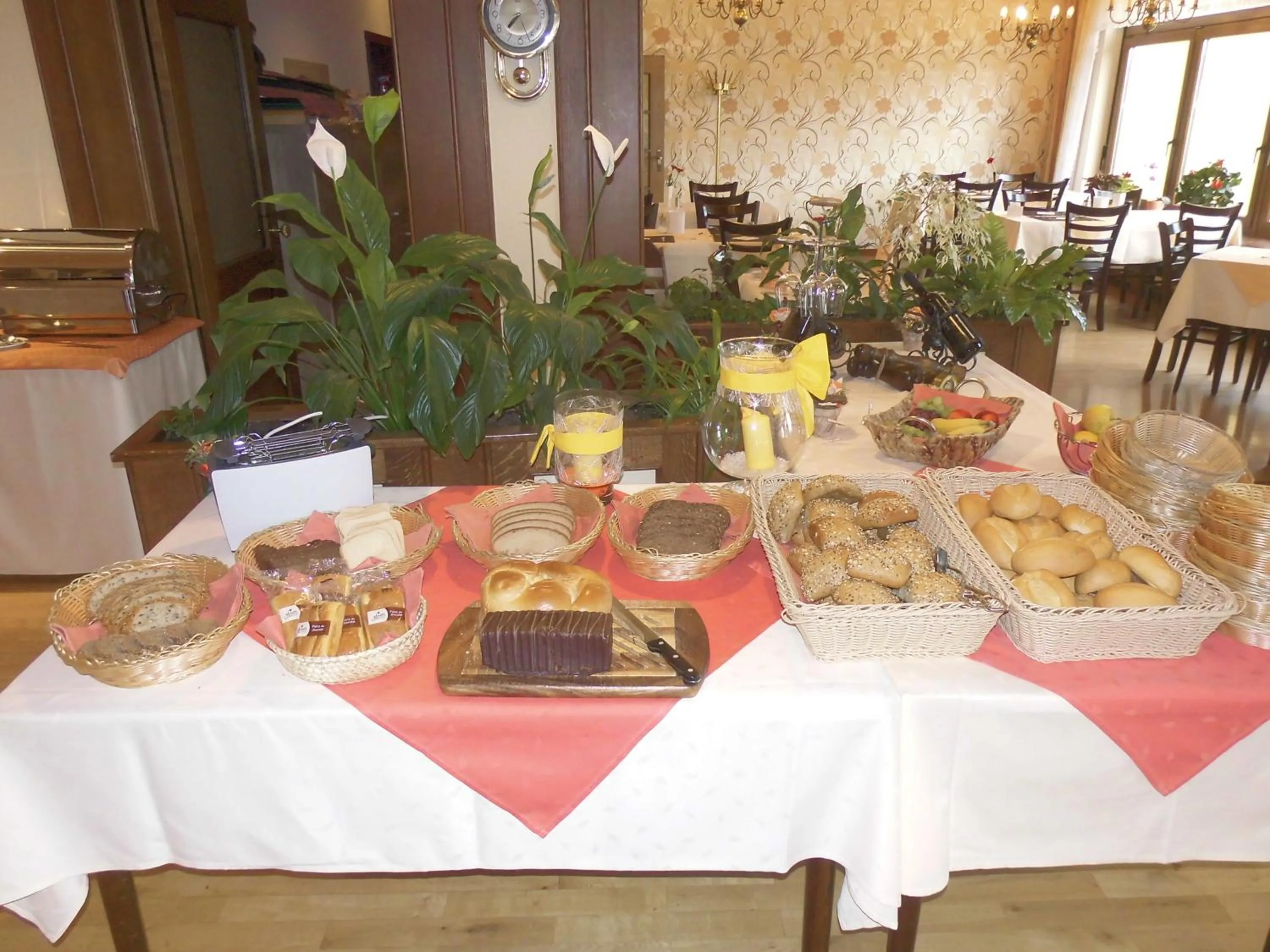 Buffet breakfast in Hotel Schoos