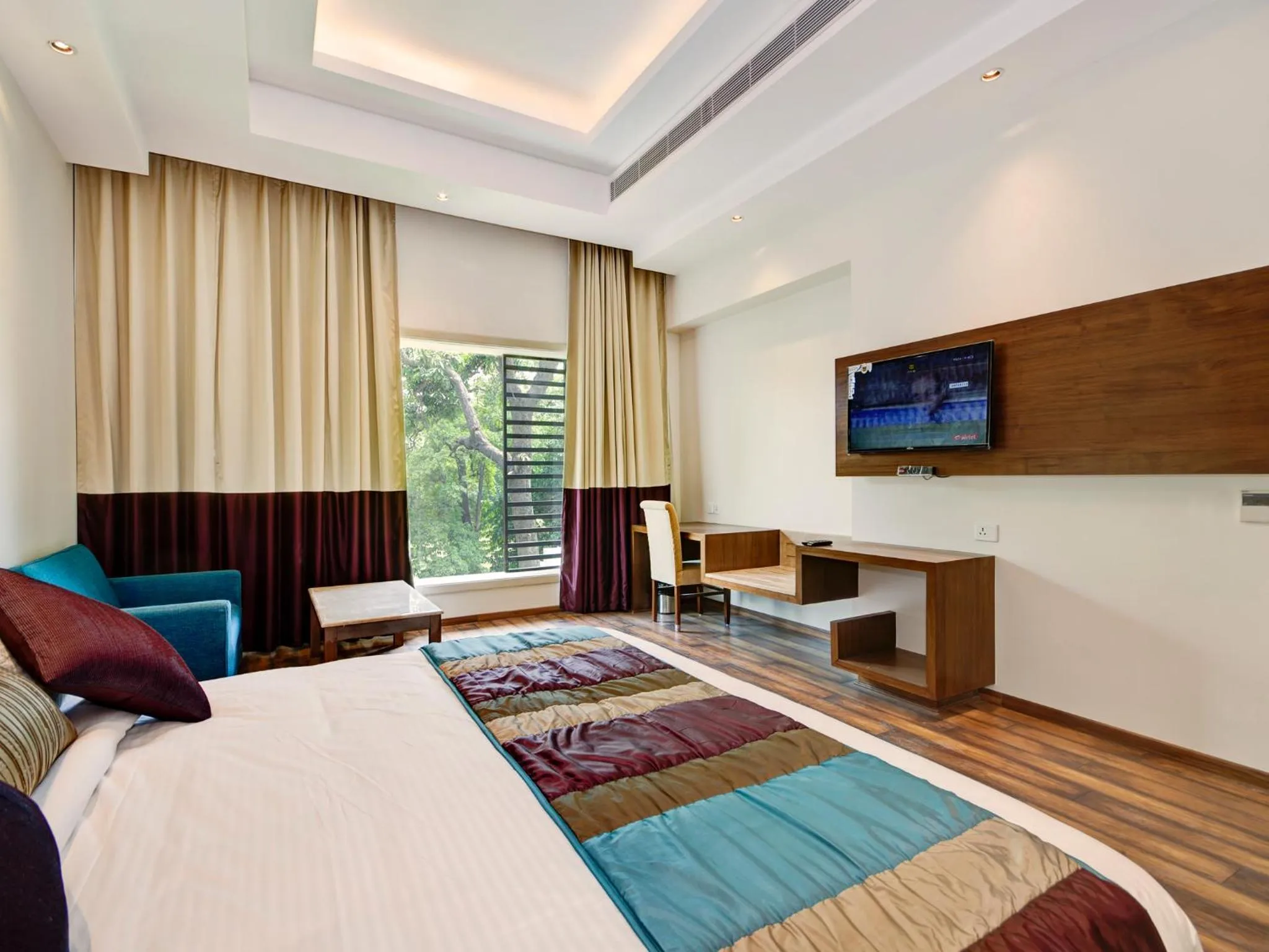 Photo of the whole room, Bed in Hotel La Sagrita,Sunder Nagar