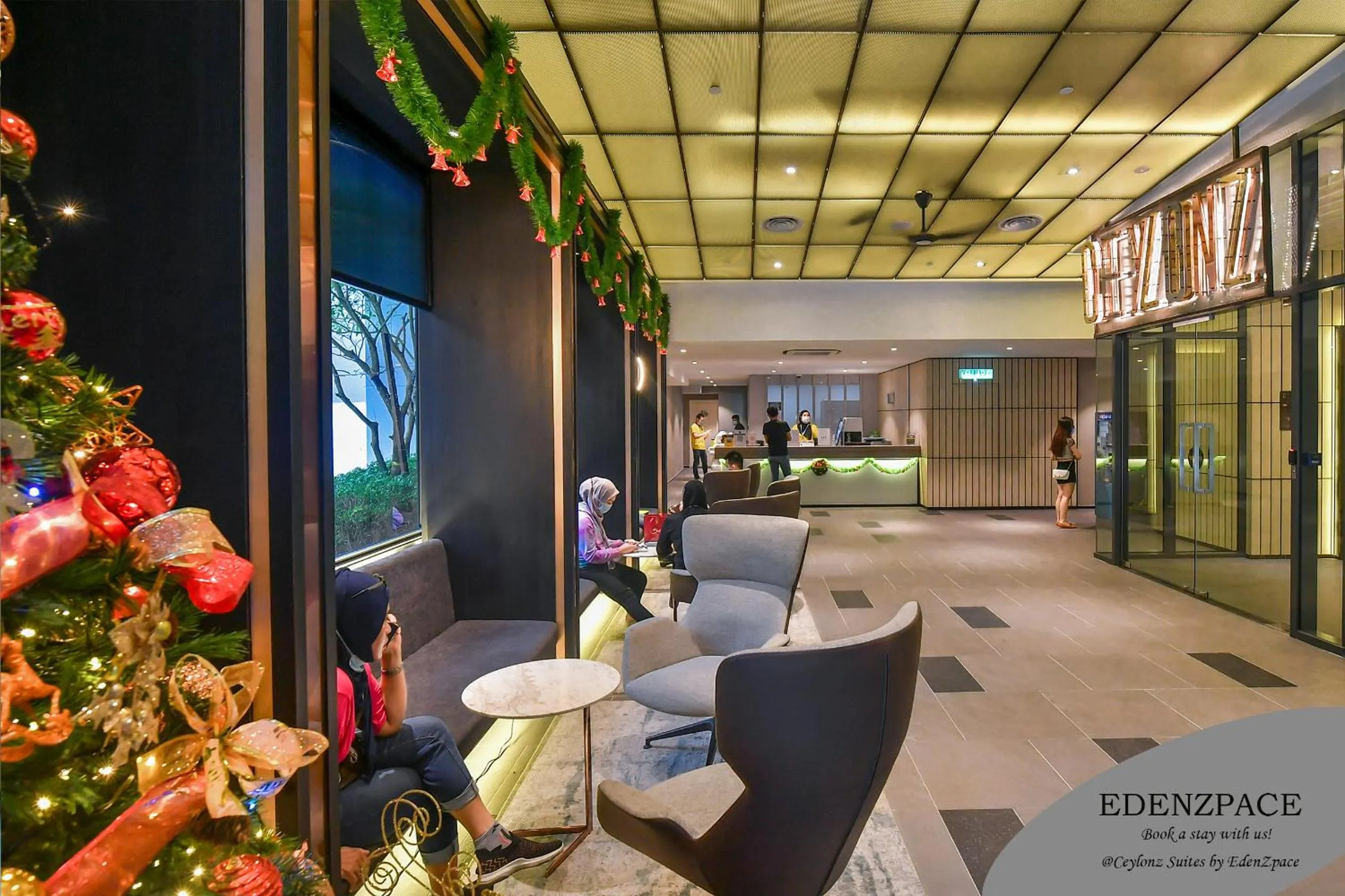 Lobby or reception in Ceylonz Suites by EdenZpace